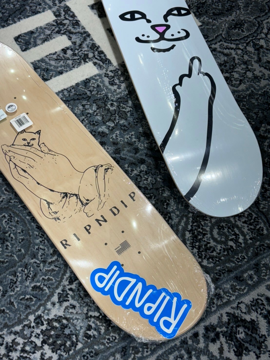 現貨最低 RIPNDIP 經典款 中指猫 滑板 LORD NERMAL WILSHIRE DECK