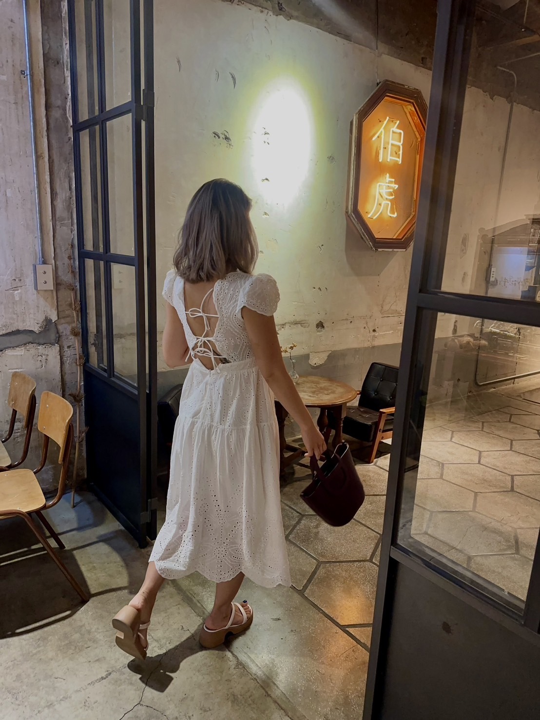 刺繡簍空棉質洋裝(露背/沒露背)