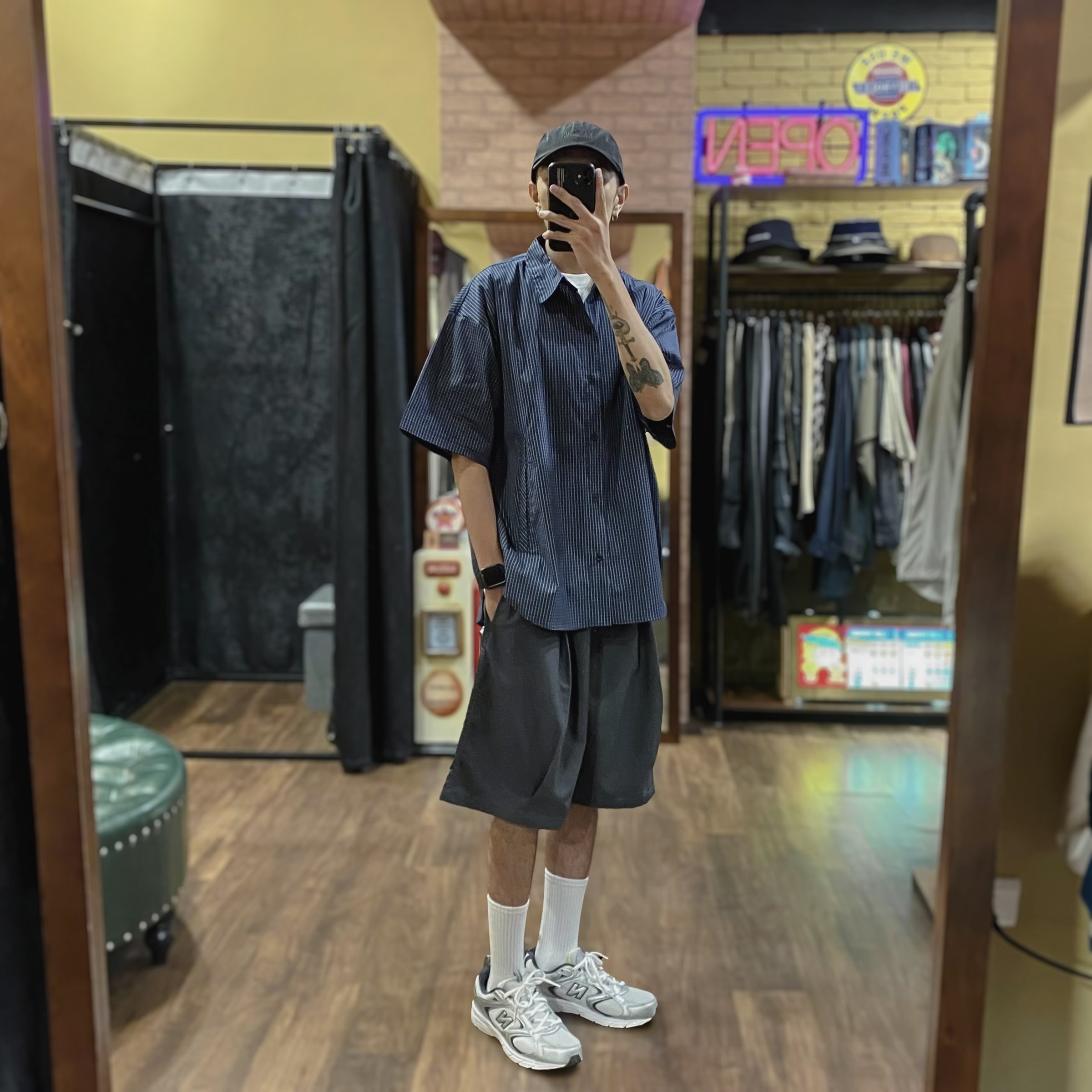 細格紋側插袋短袖襯衫