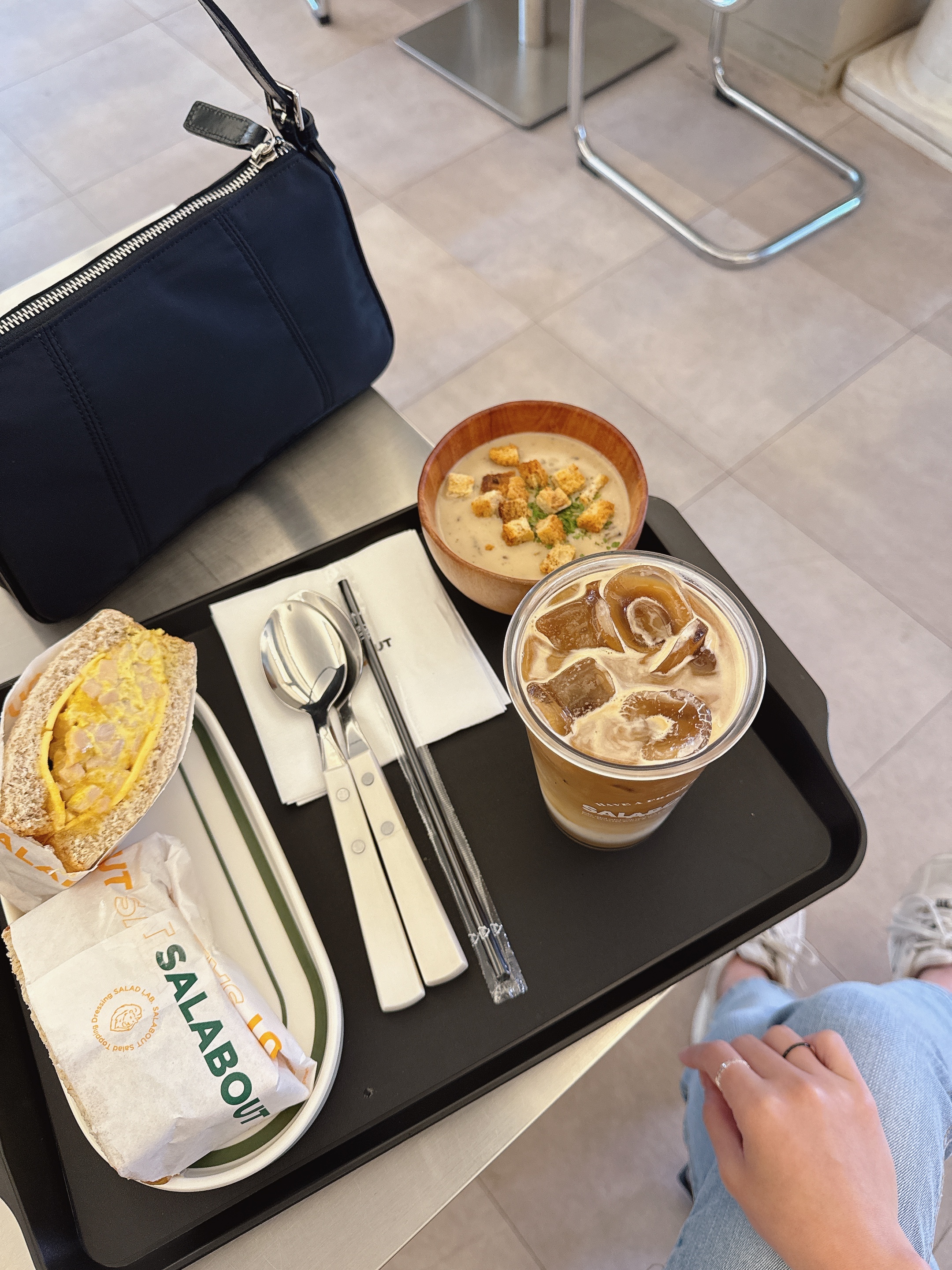 最貴棟設計師時髦輕盈帆布拼牛皮包