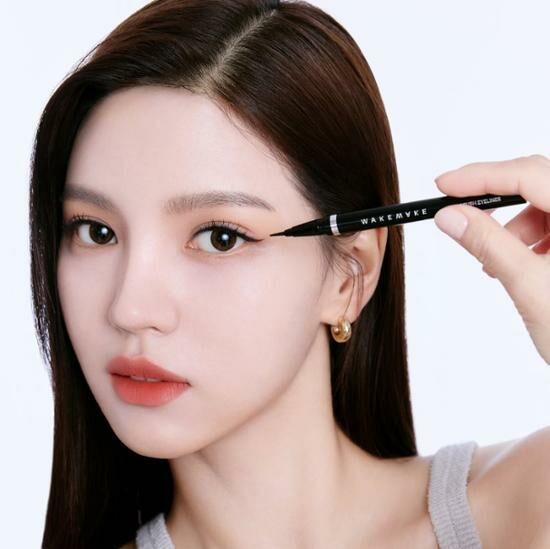 WAKEMAKE Any Proof Brush Eyeliner [Olive Young Double Planning Set]