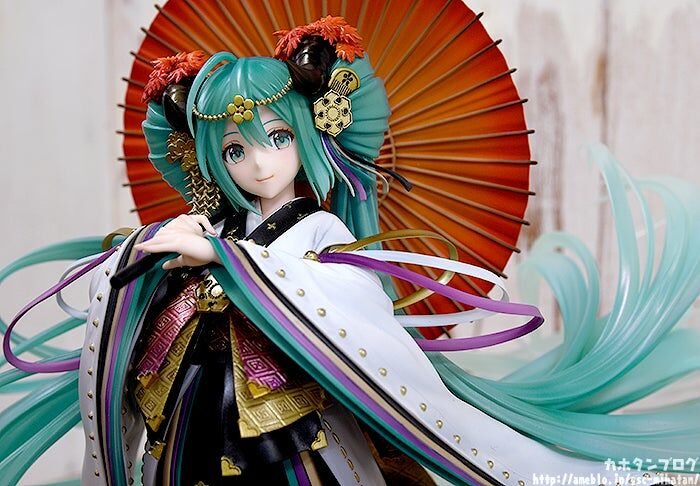 初音ミク Land of the Eternal 1/7 完成品 AmiAmi [Character & Hobby Shop] | Character Vocal Series 01