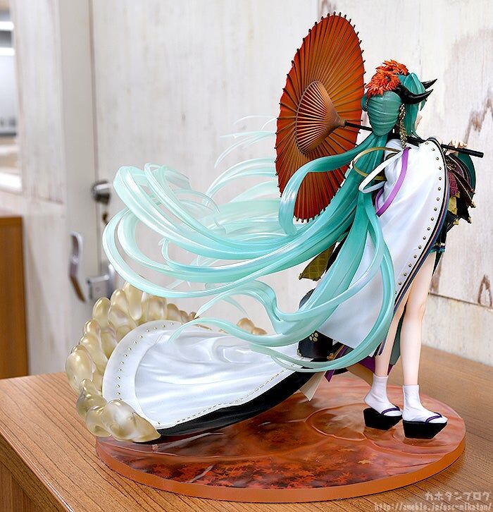 初音未來Land of the Eternal 1/7 FIGURE