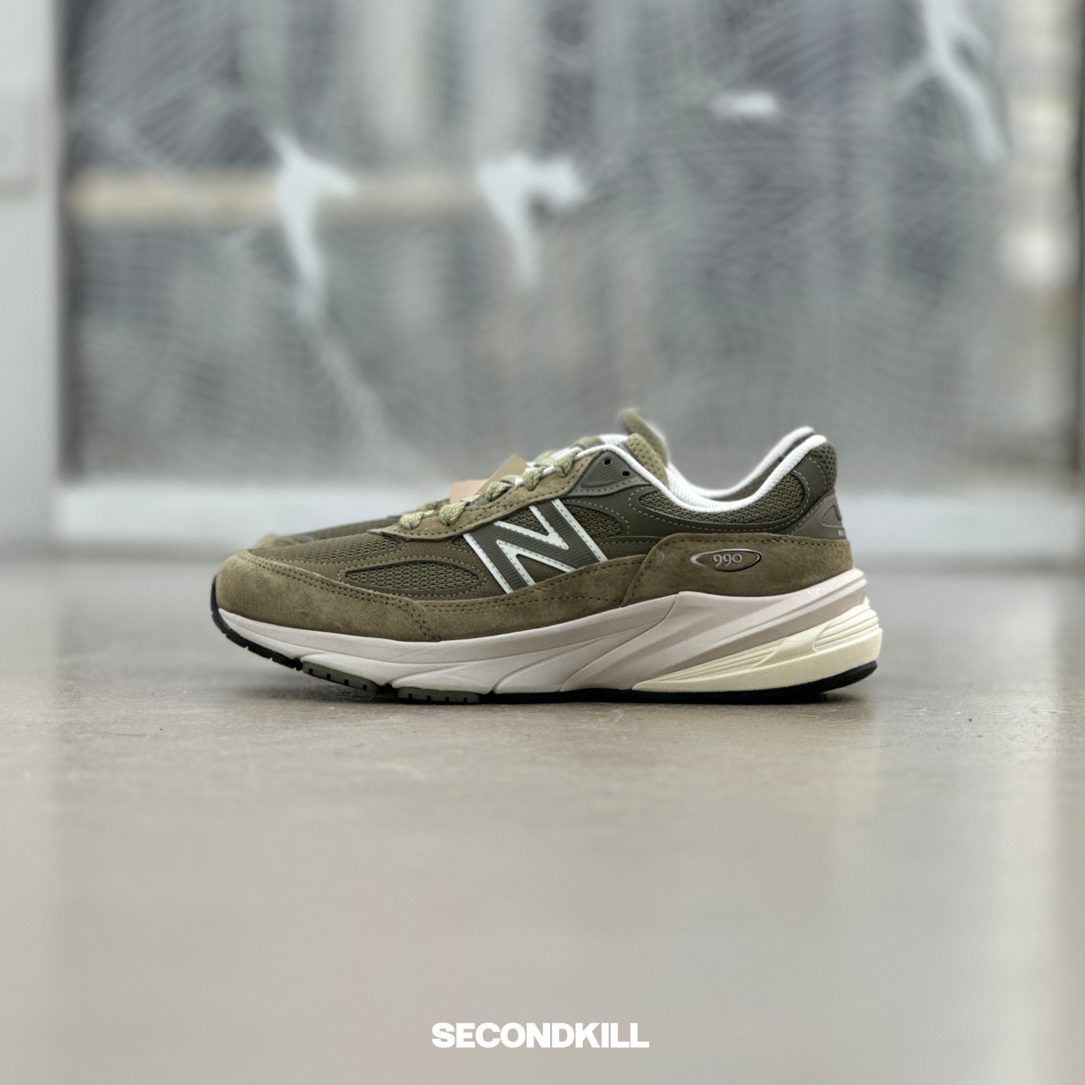 New Balance U990TB6