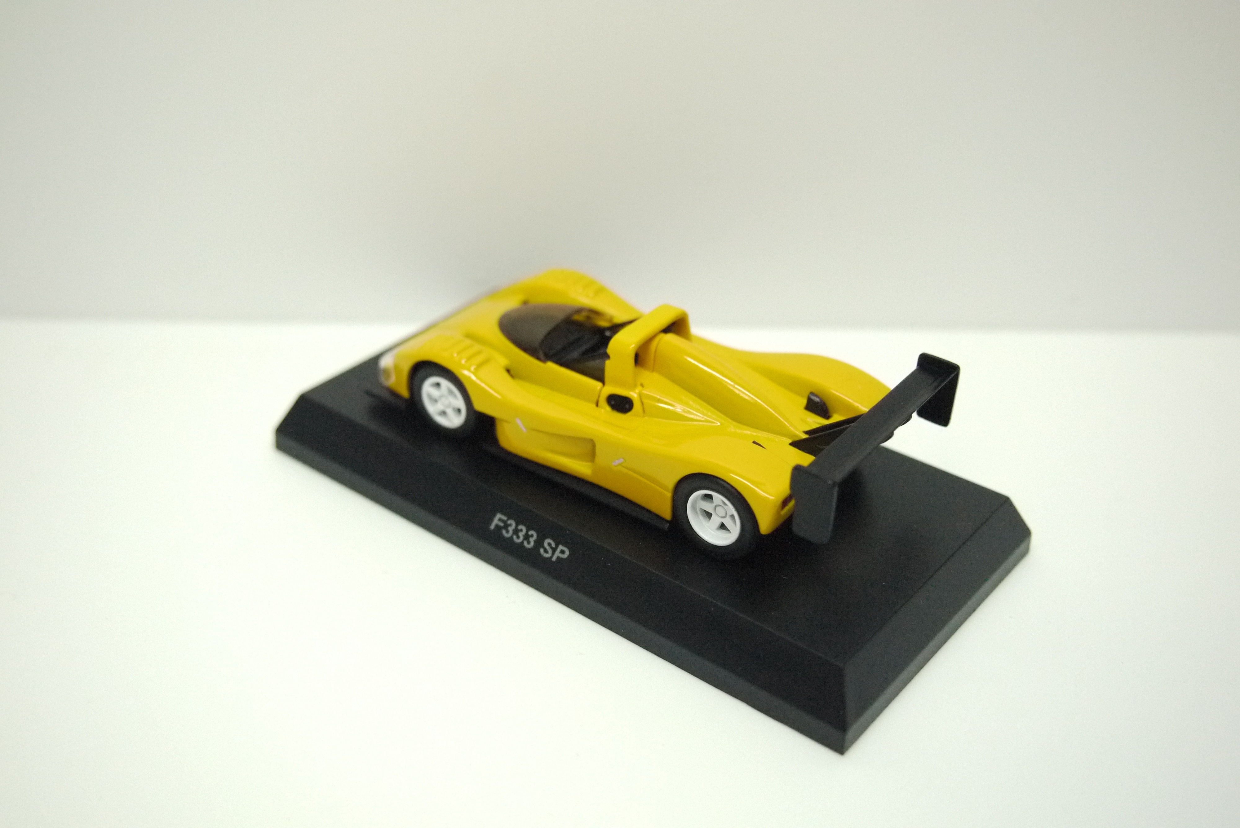 Kyosho 1:64 F333 SP Yellow