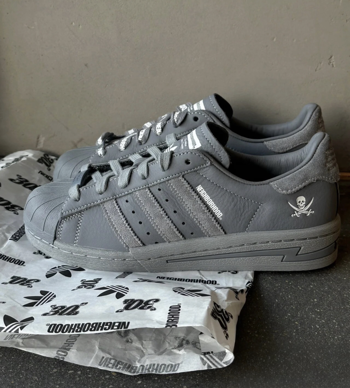【APAIR】預購 neighborhood x adidas Originals superstar 2015 20週年紀念款 水泥灰 聯名款 IE6115
