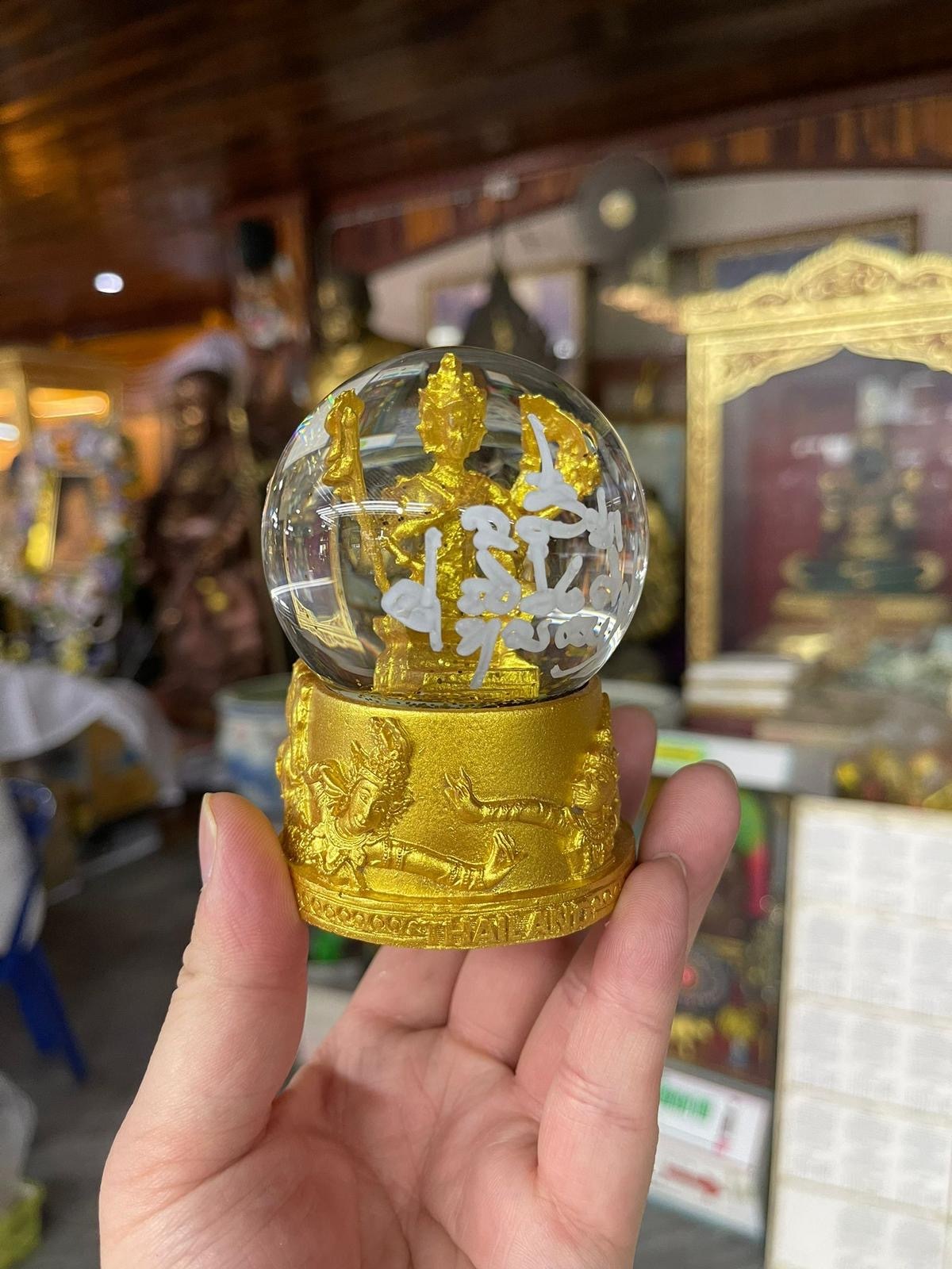 龍婆本廟 開光 風水起運四面神水晶球座