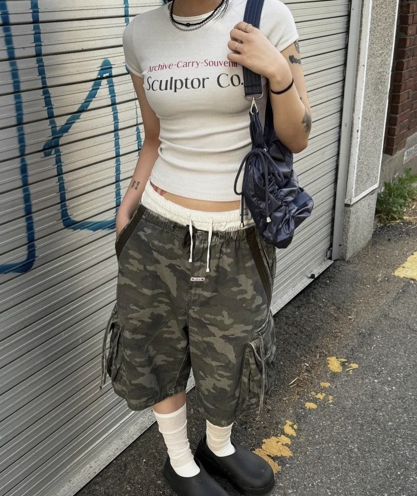 SCULPTOR - Archive Pigment Baby Tee (Dusty Ivory)