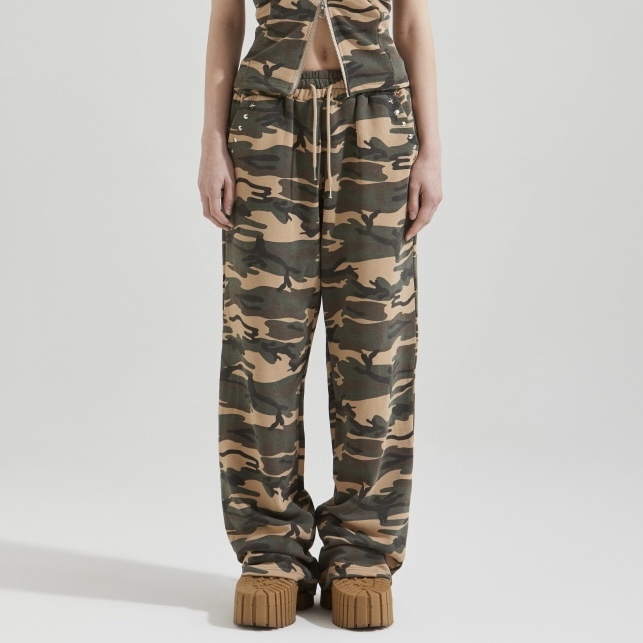 [GATELESS] STUD PANTS