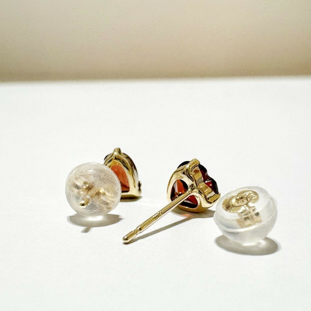 【me.luxe】K10愛心石榴石耳環