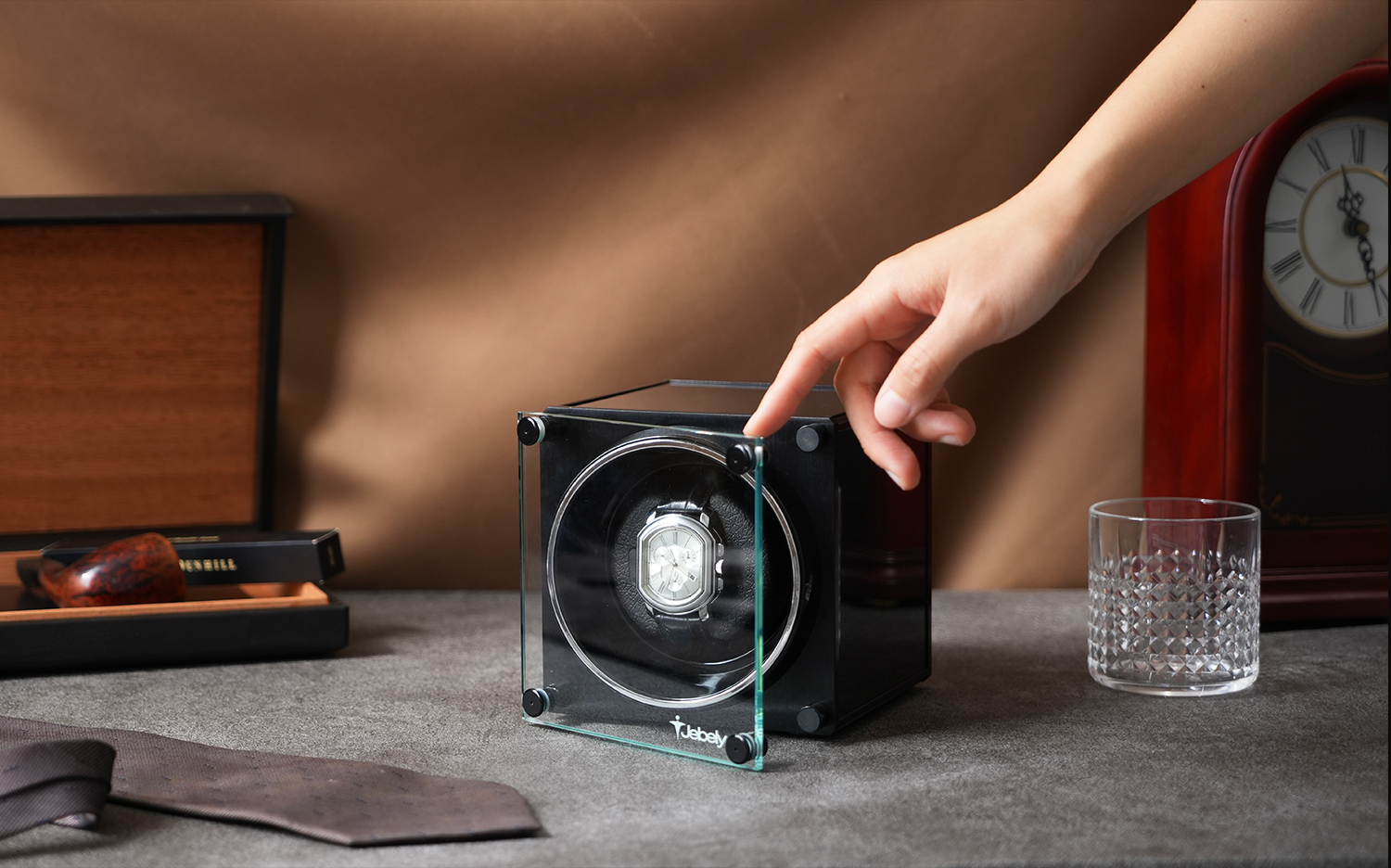 手錶轉台推薦:高級木質單錶自動上鍊盒 JBW621