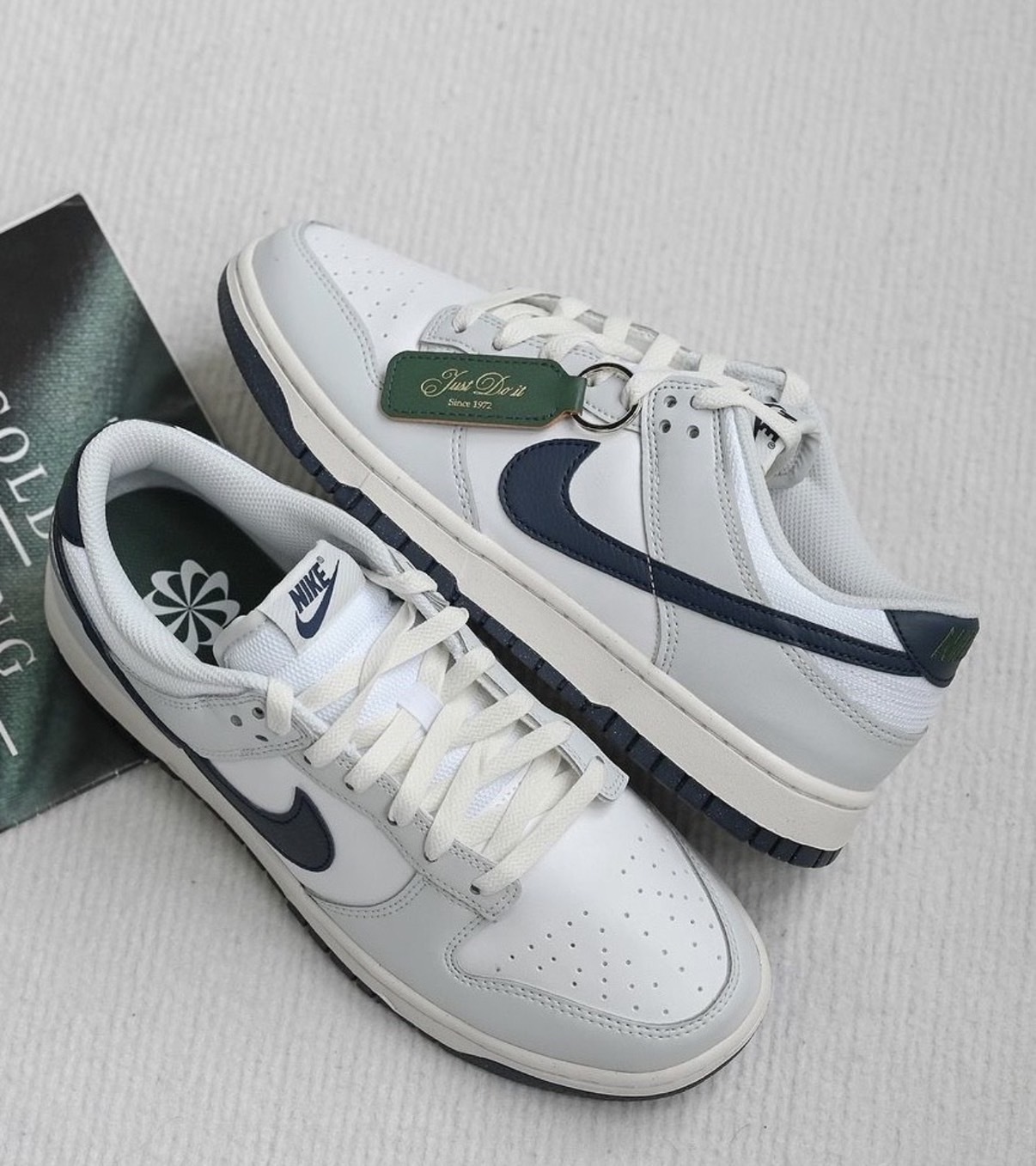 Nike Dunk Low 午夜藍Swoosh 灰白奶油底