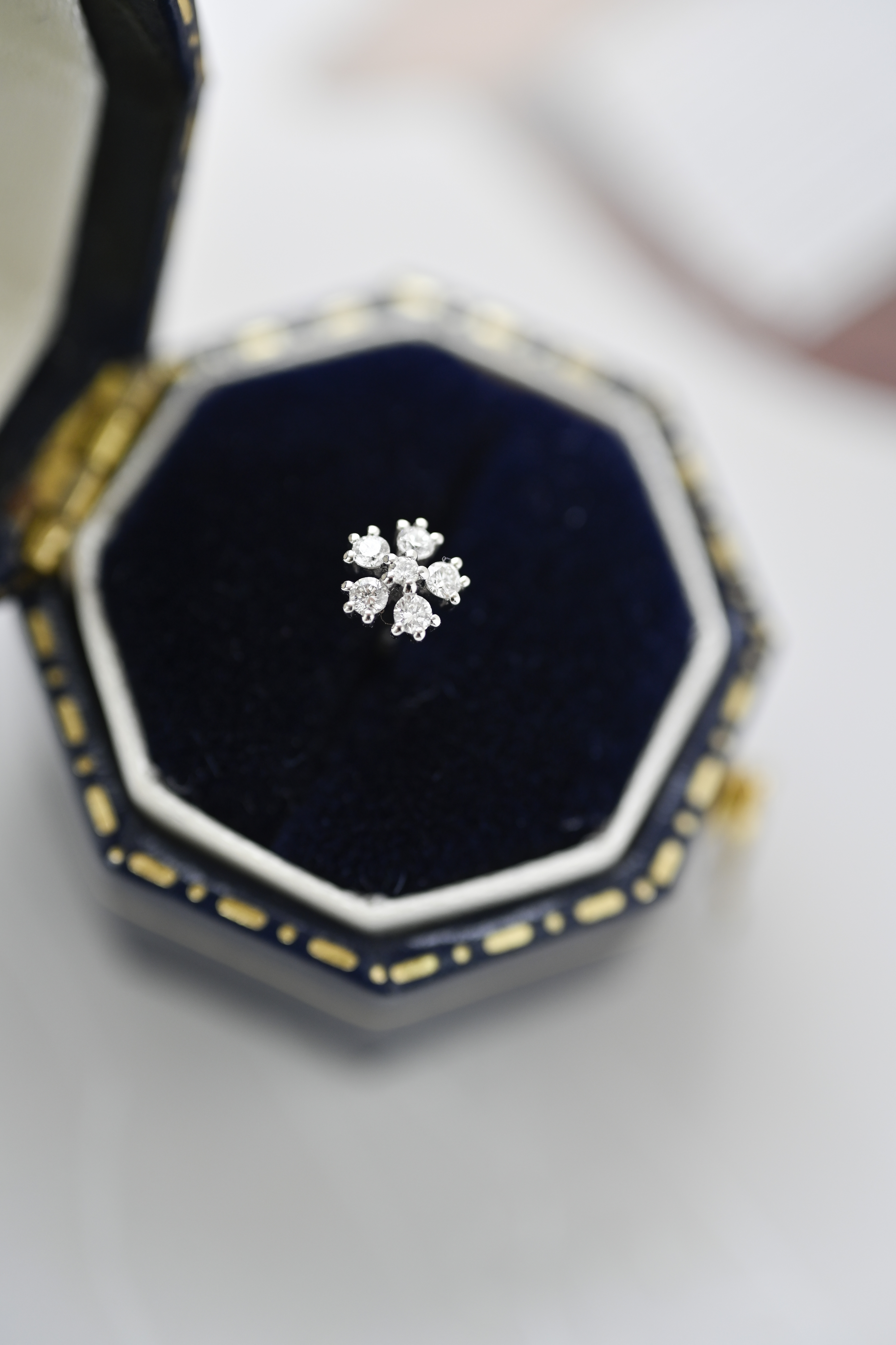 18K Little Snowflakes Diamond Earring