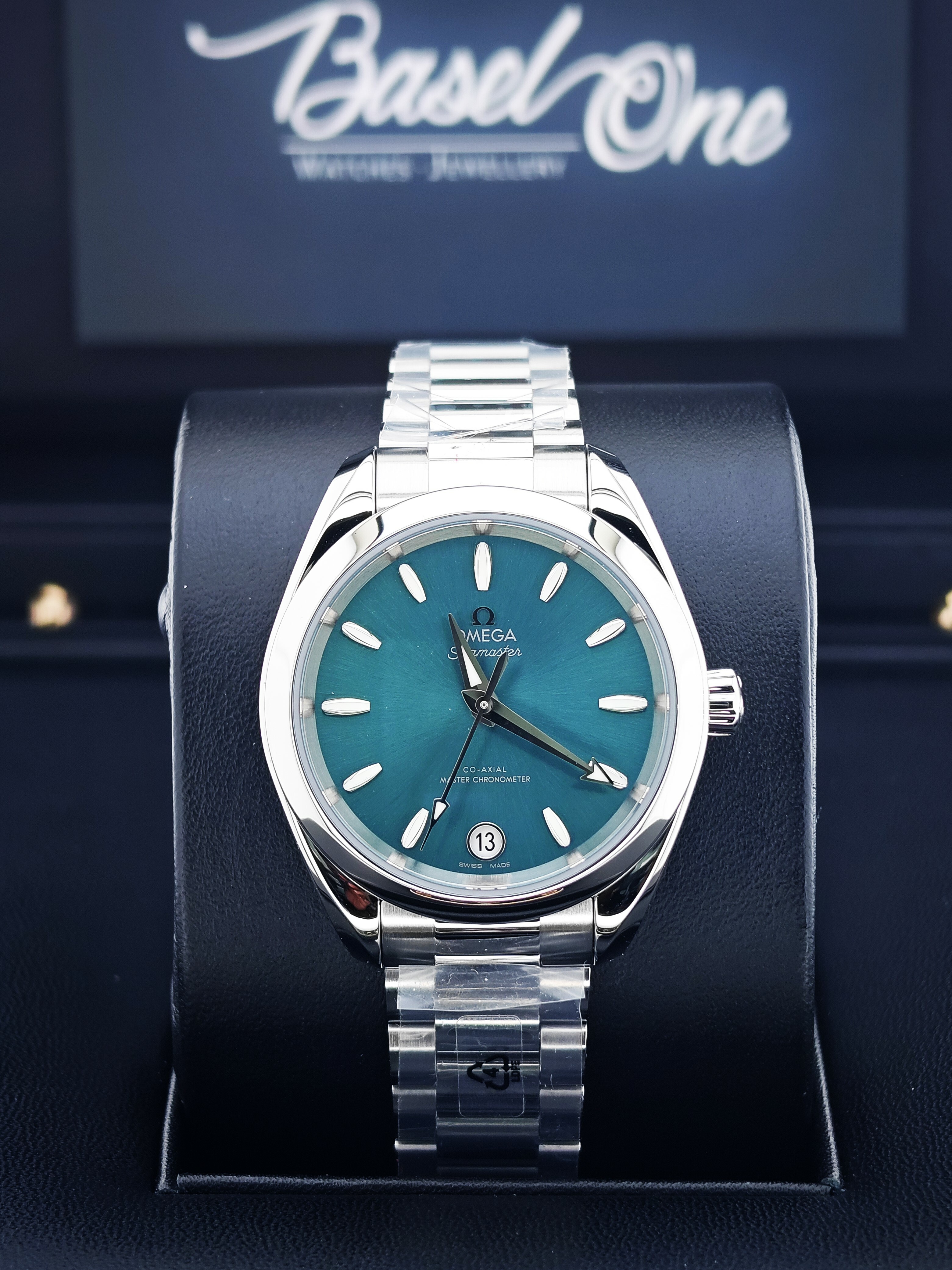 BRAND NEW OMEGA 220.10.34.20.10.001 22010342010001 LAGOON GREEN DIAL AQUA TERRA SHADES CO‑AXIAL MASTER CHRONOMETER 34 MM