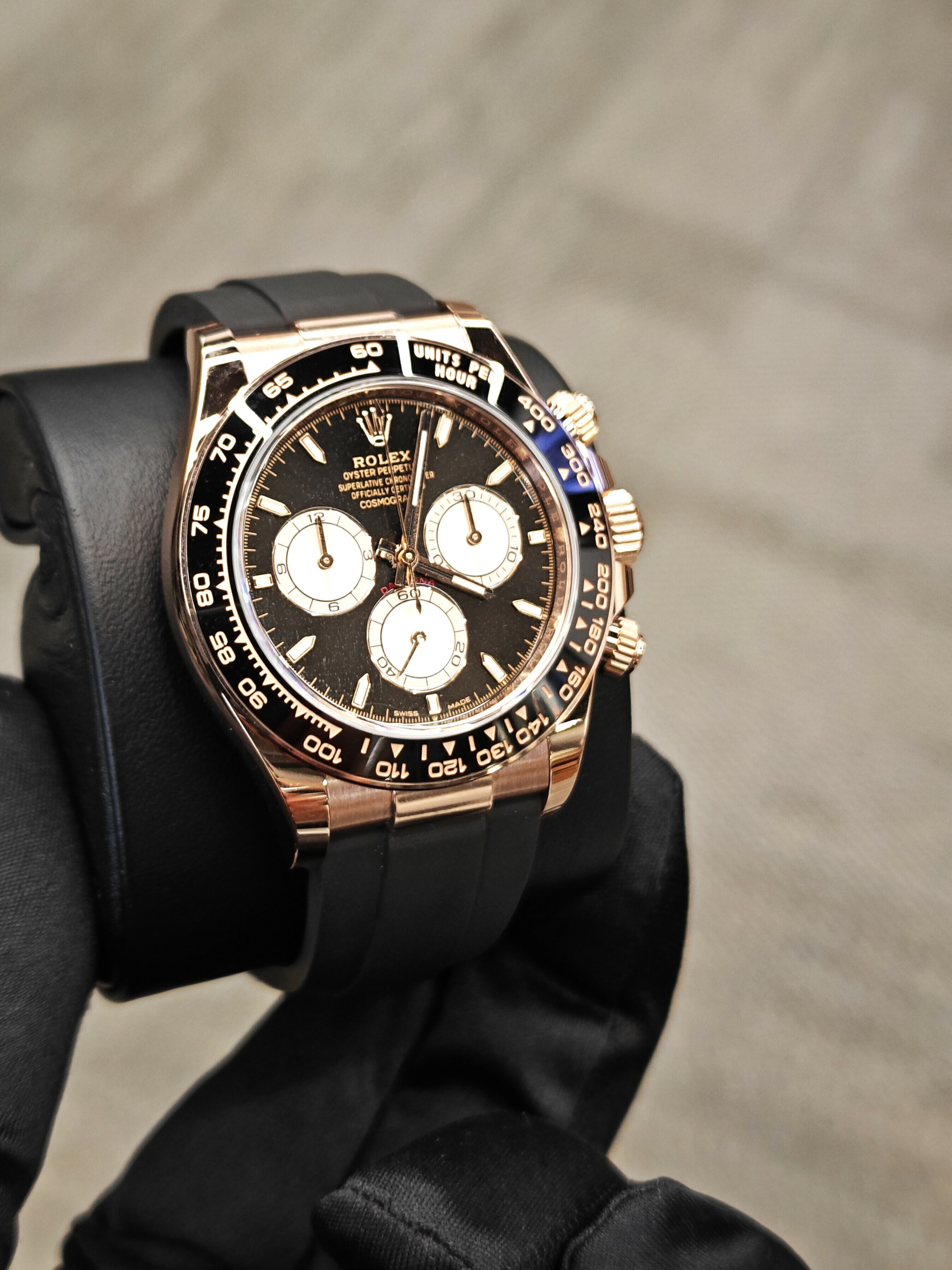 BRAND NEW ROLEX 126515ln 126515 COSMOGRAPH DAYTONA BLACK DIAL EVEROSE GOLD OYSTER 40 MM