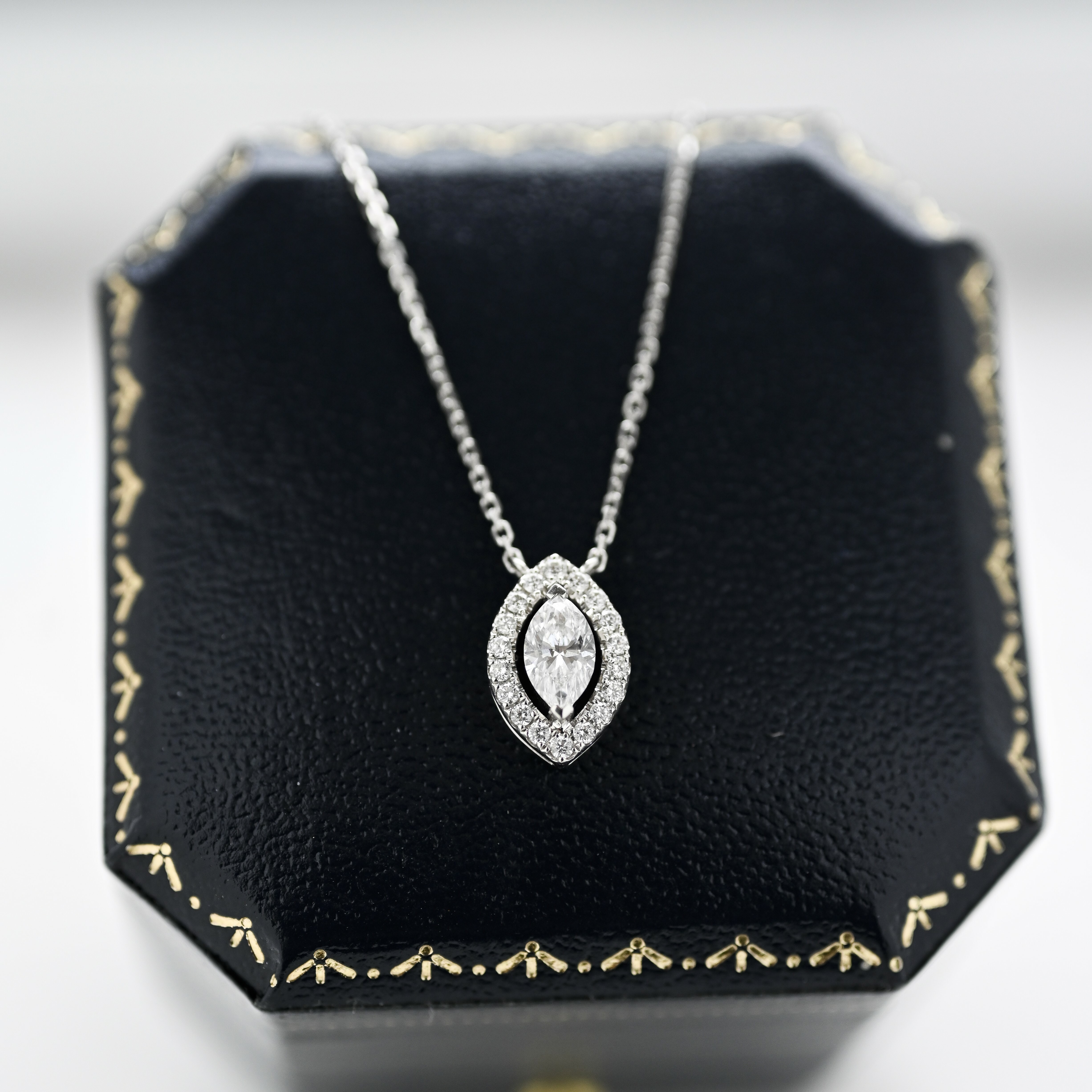 18K White Gold Diamond Necklace