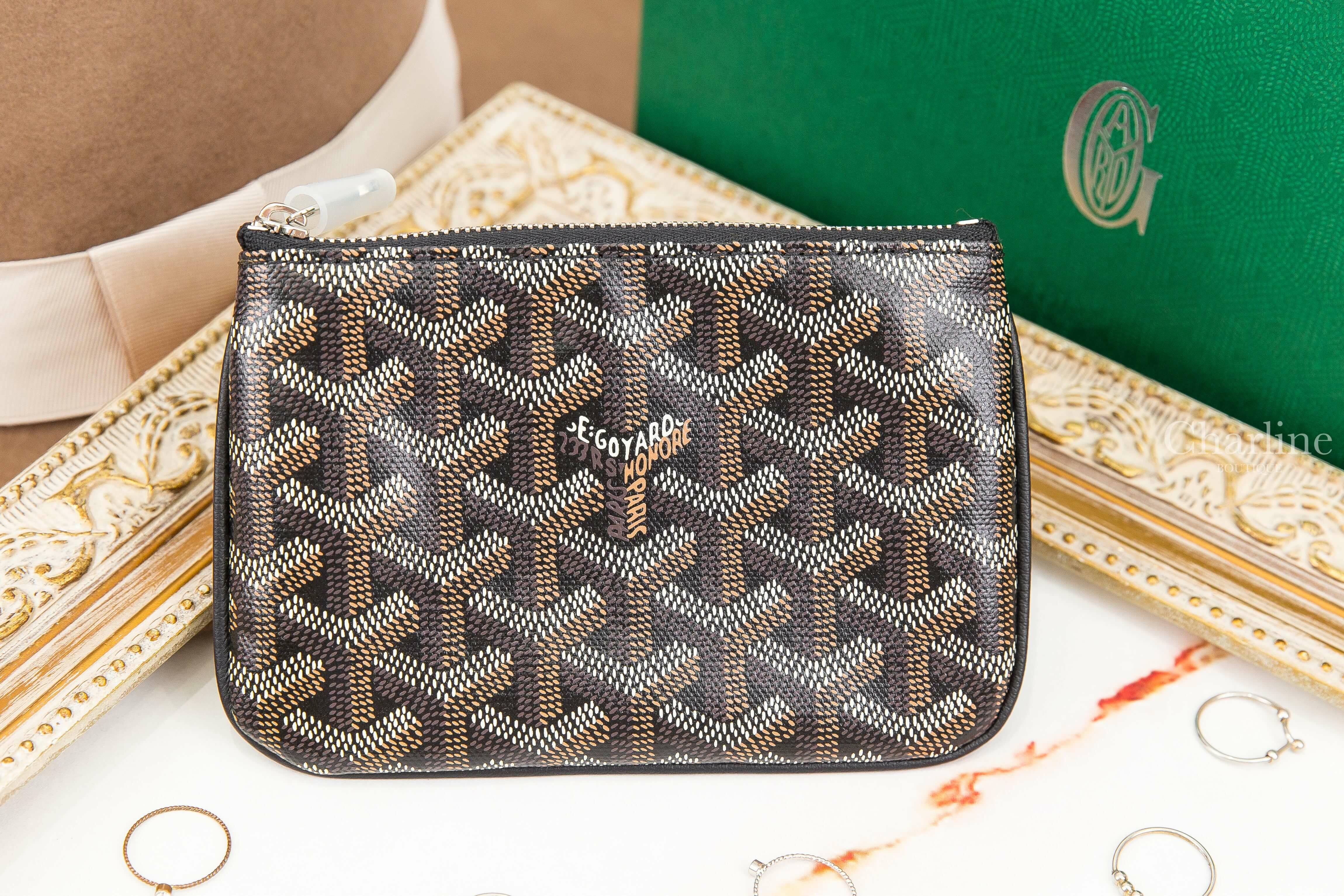 Goyard Sénat Mini Pouch 黑色迷你小牛皮黃色內裡銀色拉鍊零錢包-Charline Boutique 精品代購