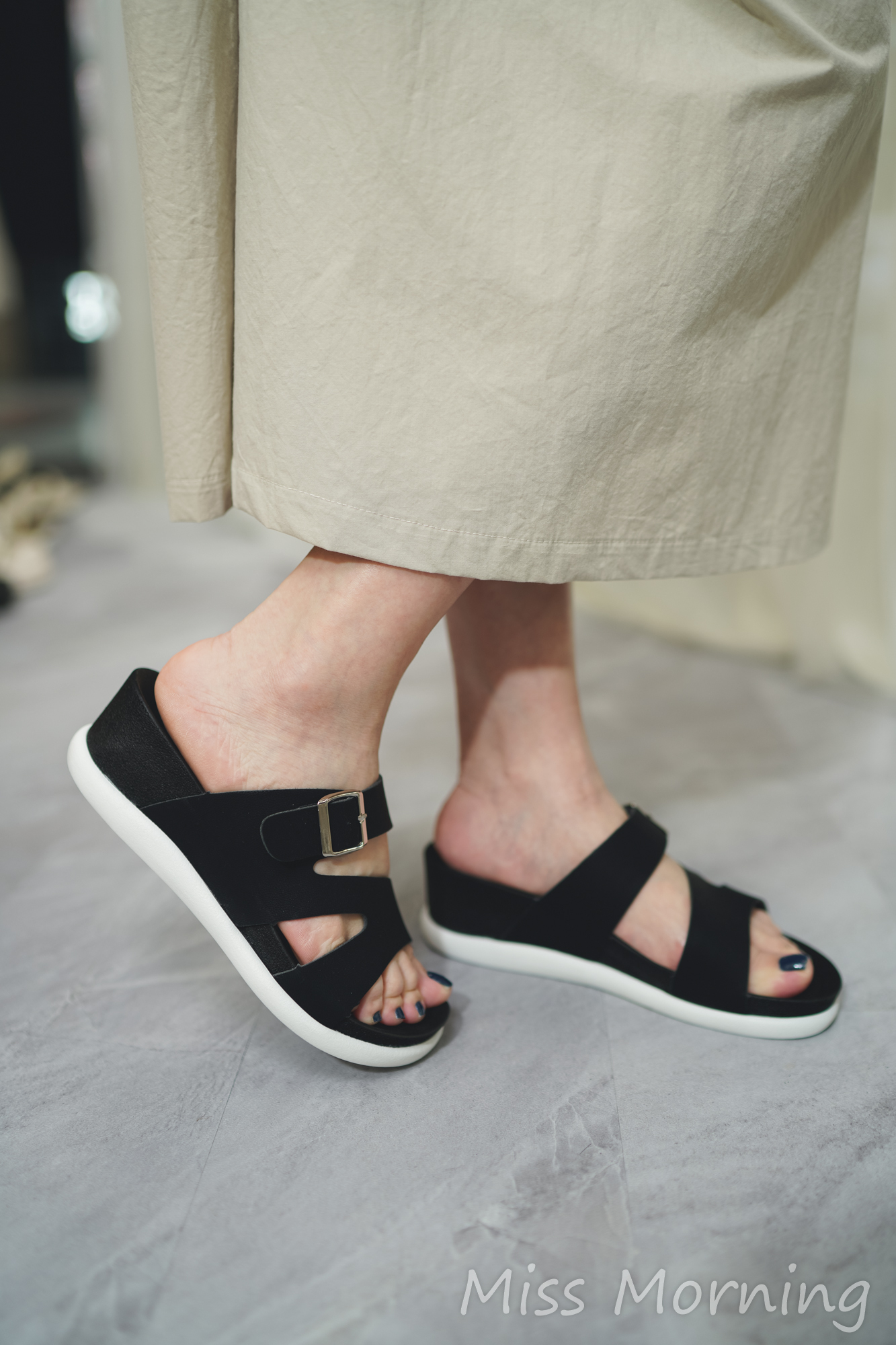 簡約款拖鞋(88065)