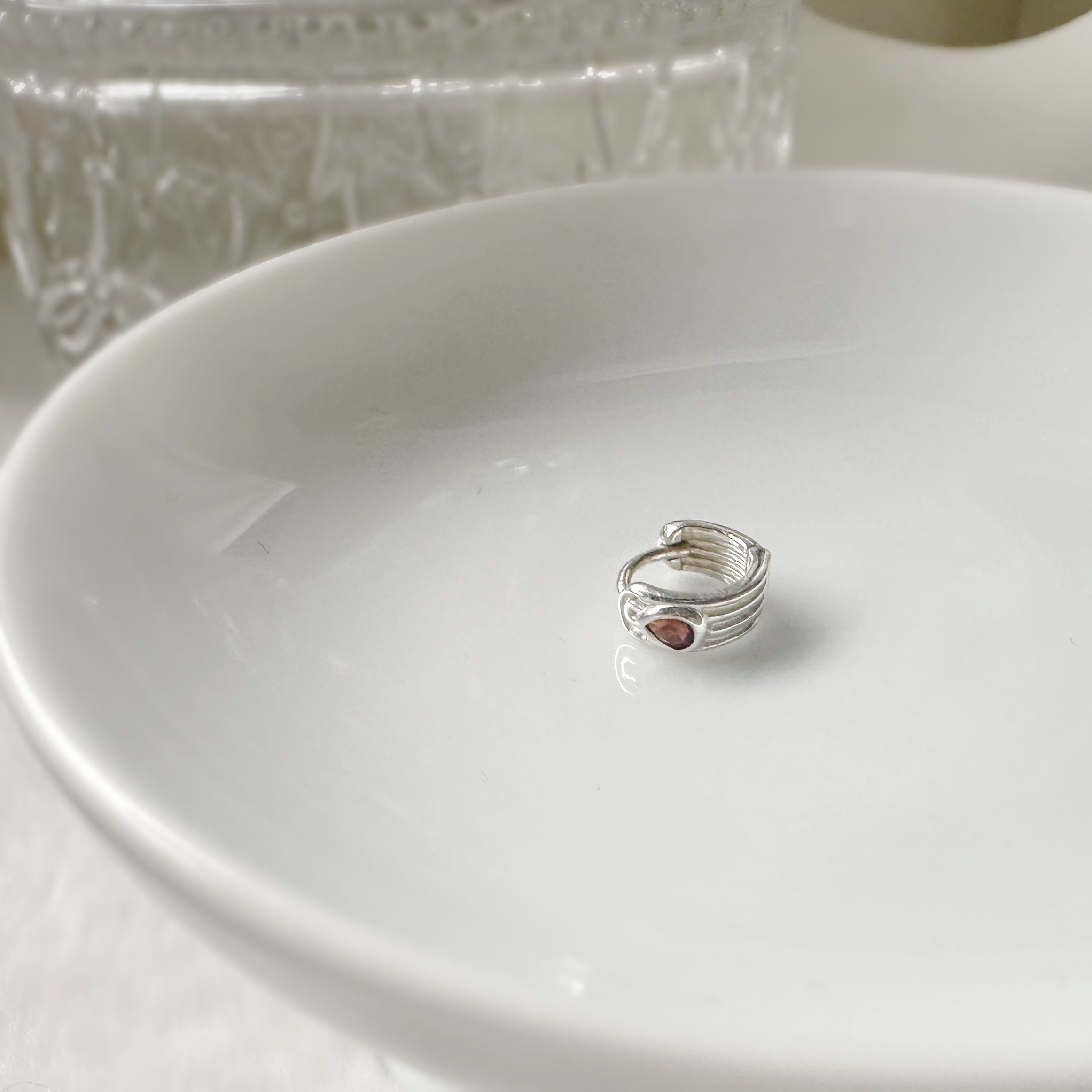 小水滴石榴石厚耳圈