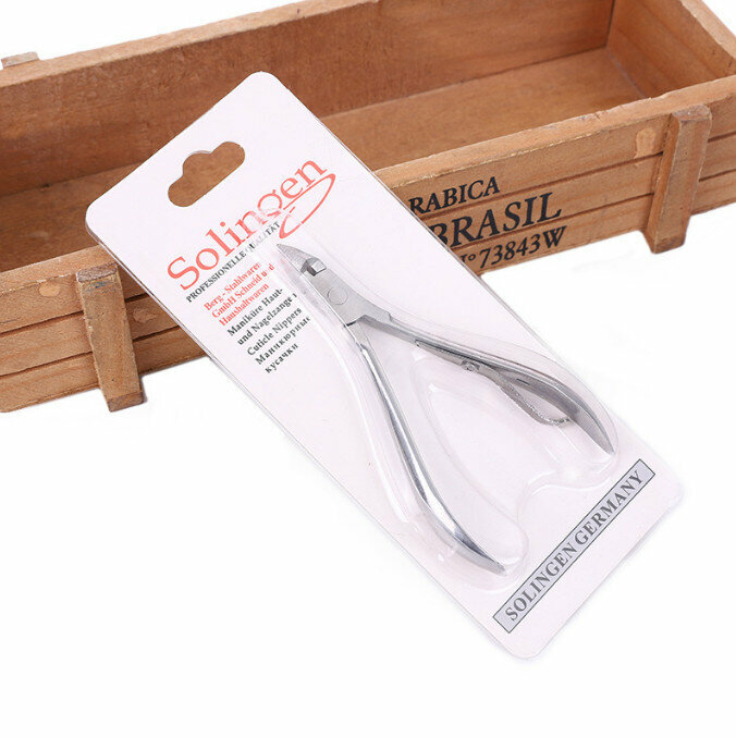 Nail art and nail clippers nail clippers manicure tools (white card)