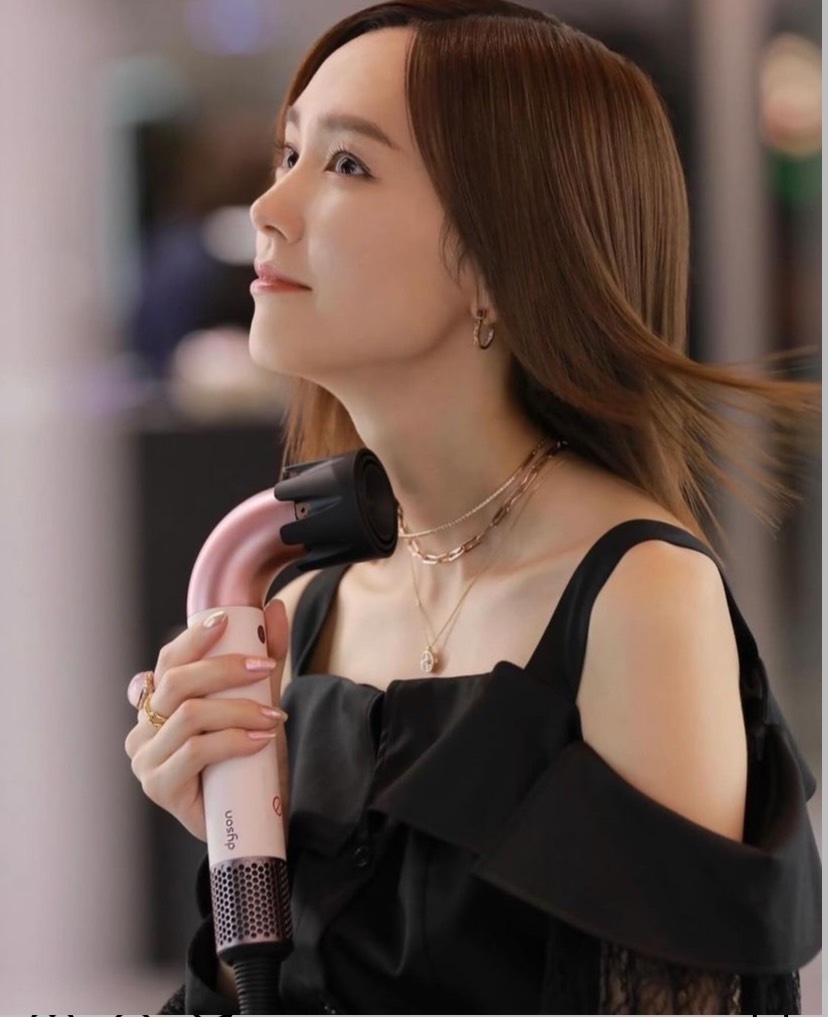 <全新上市✨>DYSON SUPERSONIC R (HD17) 日本限定 輕量 水管 吹風機 湖水綠 櫻花粉