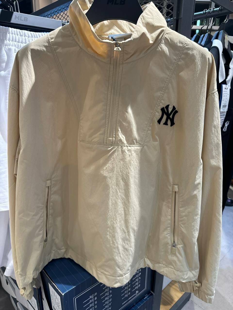[S] MLB WOMEN'S BASIC CROP ANORAK NEW YORK YANKEES JACKET,BEIGE, 3FWJ20014K0003-50BGS (SMLB356)