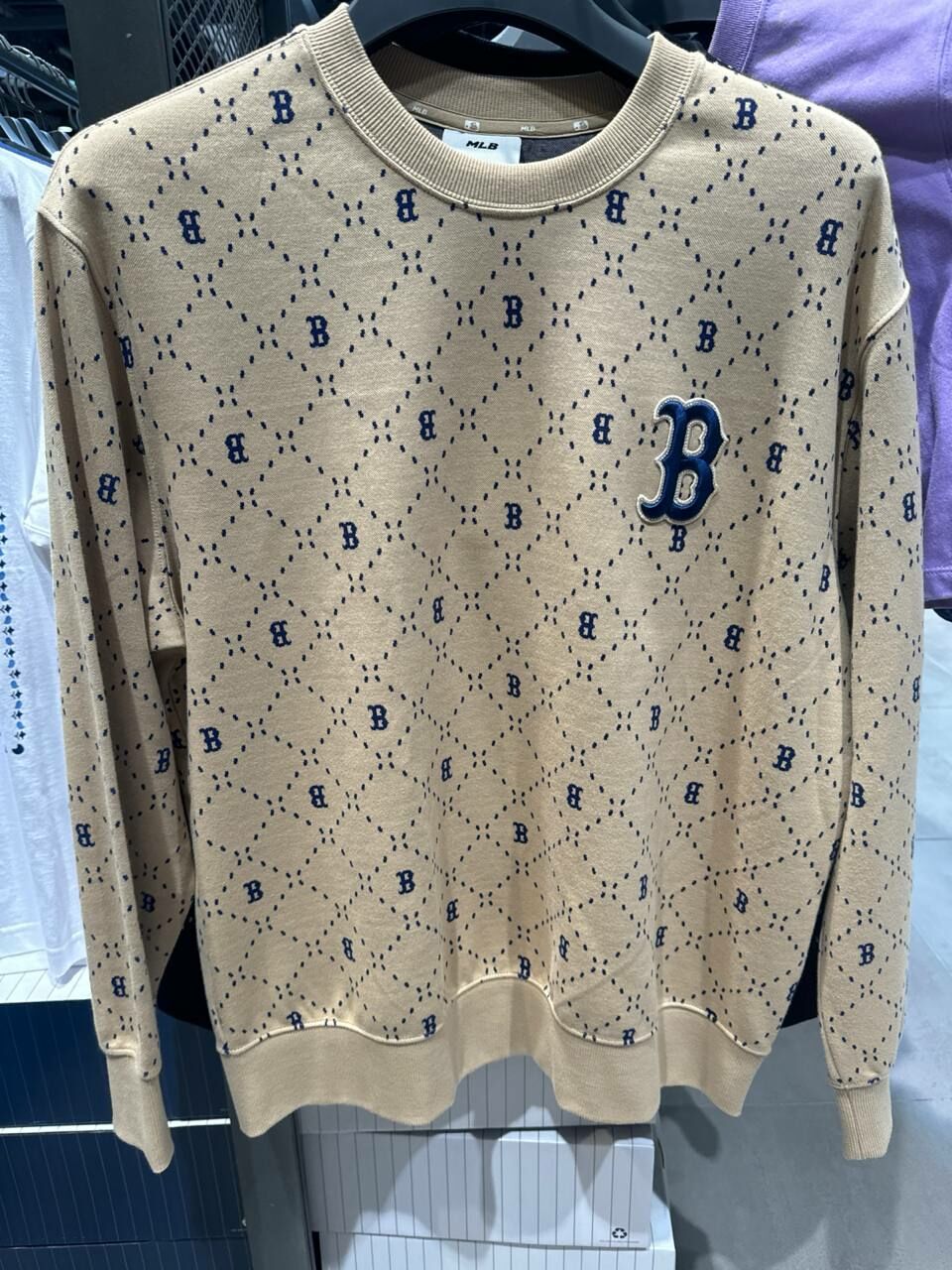 [S] MLB COMMON MONOGRAM BOSTON OVERFIT SWEATSHIRT,SAND, 3AMTM0331GP001-43SAL (SMLB357)