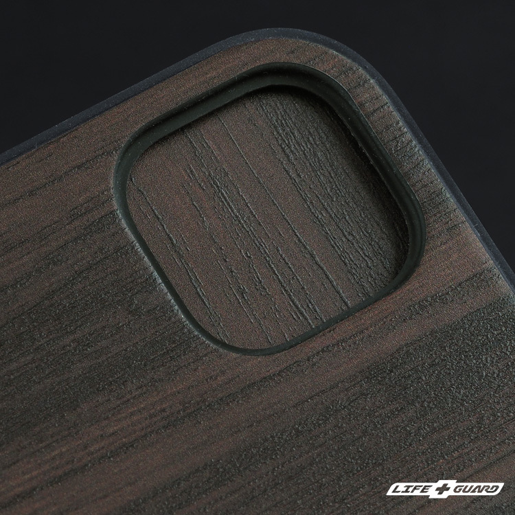 iPad PRO 13'' M4 貼膜質感特寫，LIFE+GUARD 設計風格