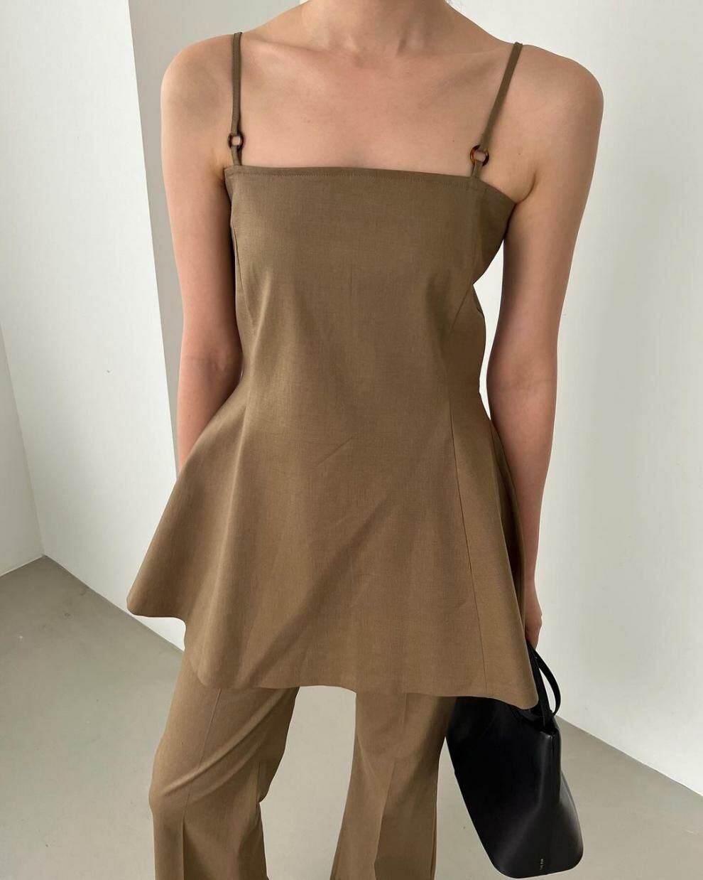 東大門高貨 長版上衣+顯瘦喇叭褲(2件組)(黑/卡其)