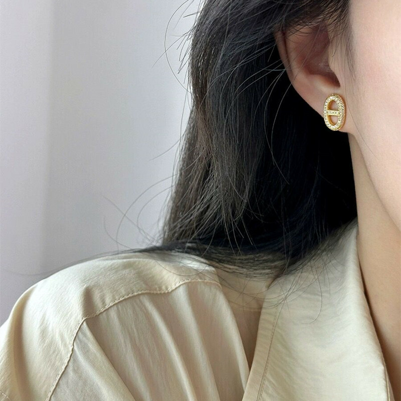 低調奢華 鋯石豬鼻子耳針(925銀針)(金/銀)