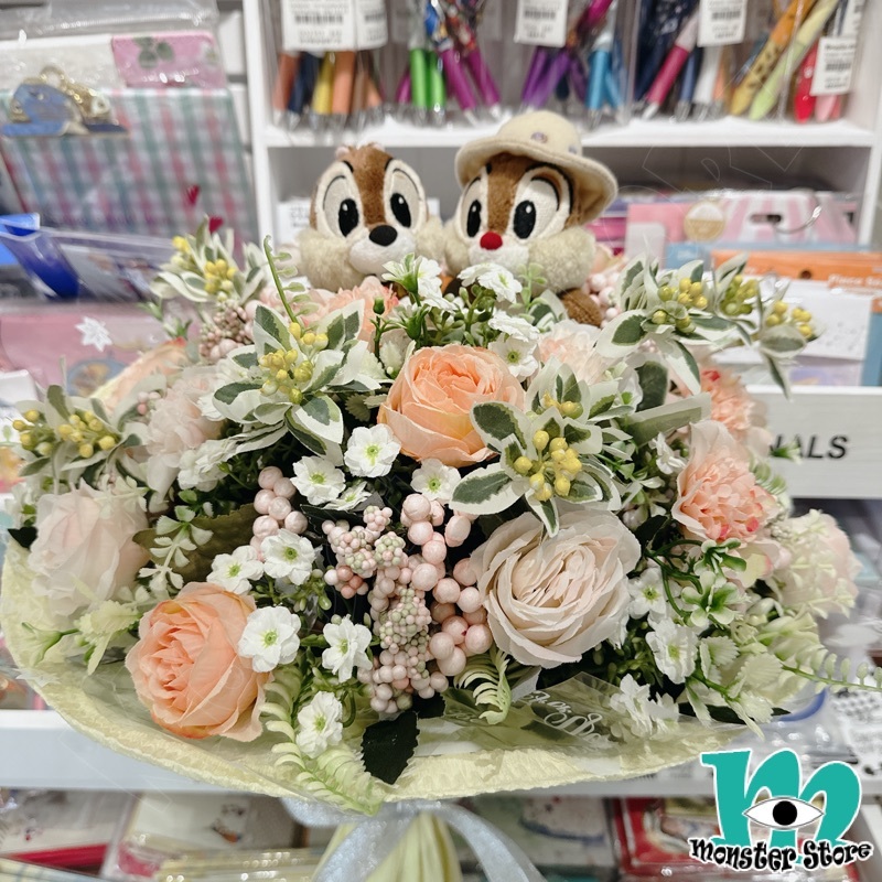 鋼牙大鼻公仔花束