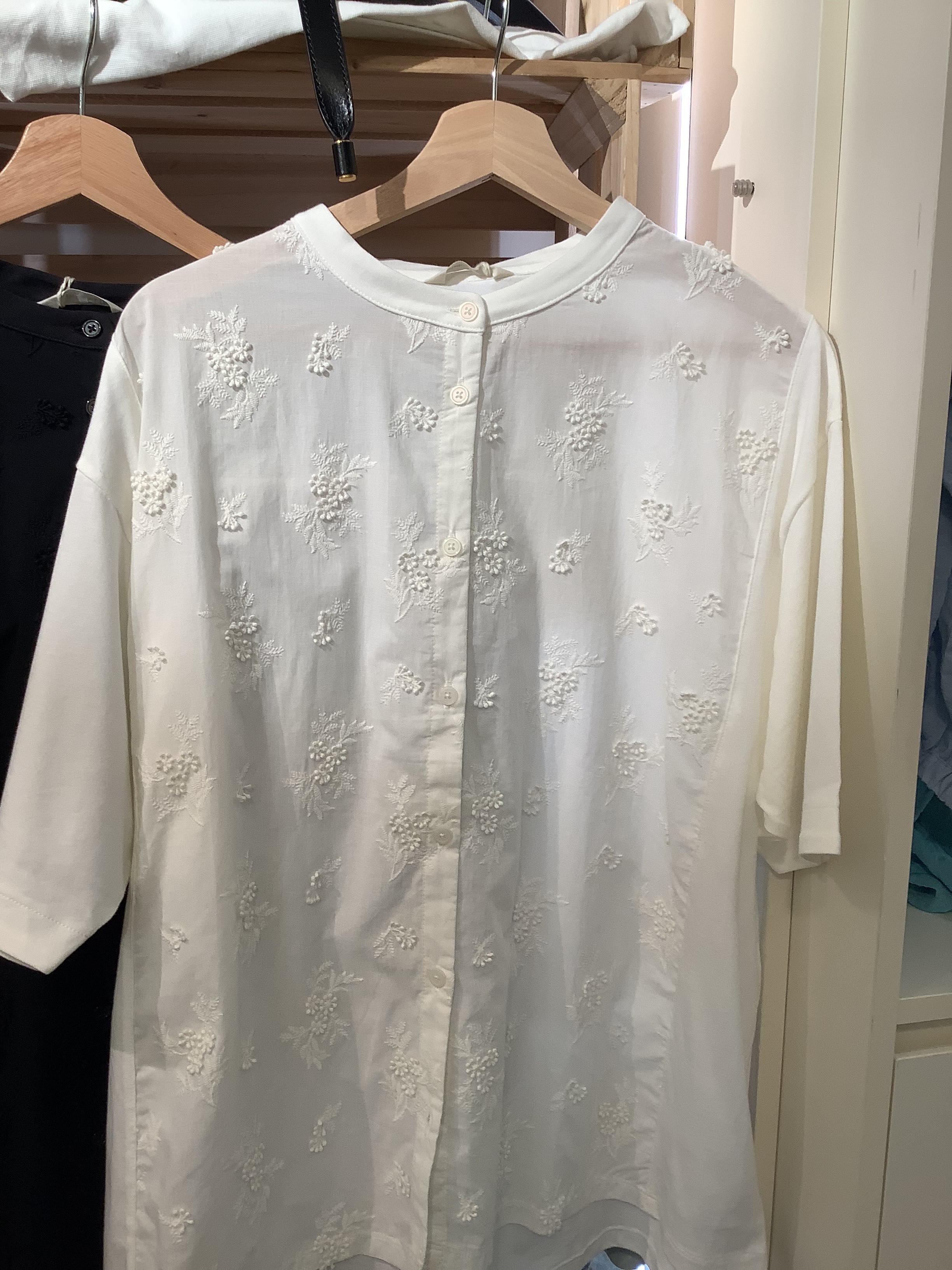 Studio Clip 暗花恤衫