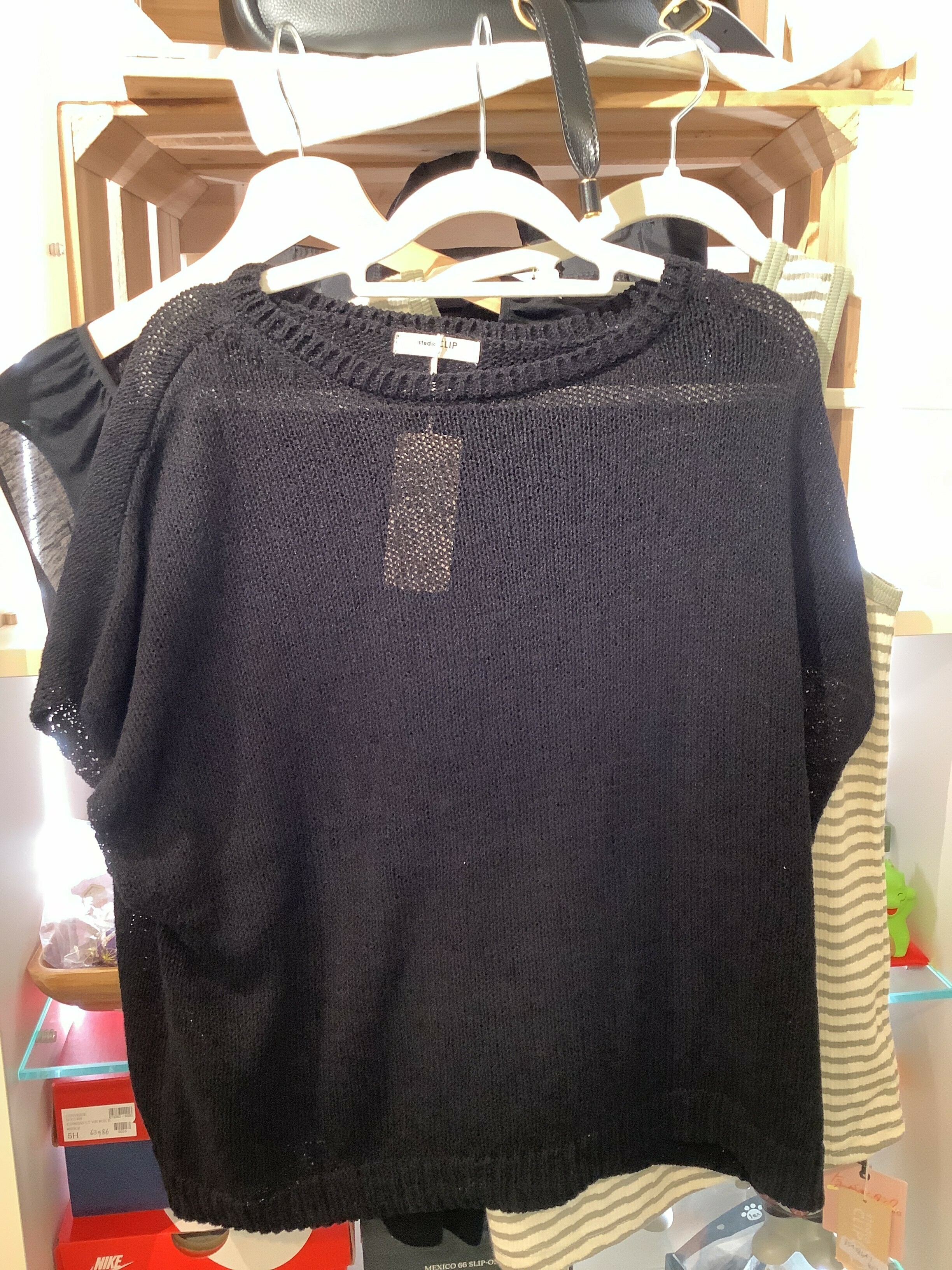 Studio Clip 黑色通花衫