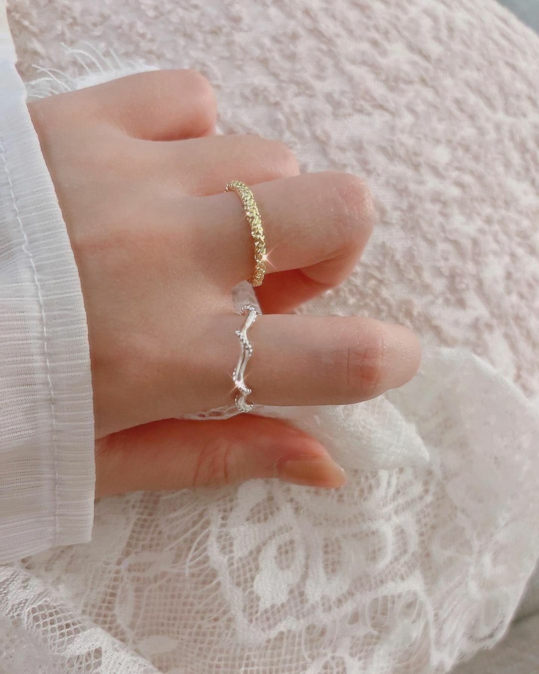 R09 Simple glisten ring