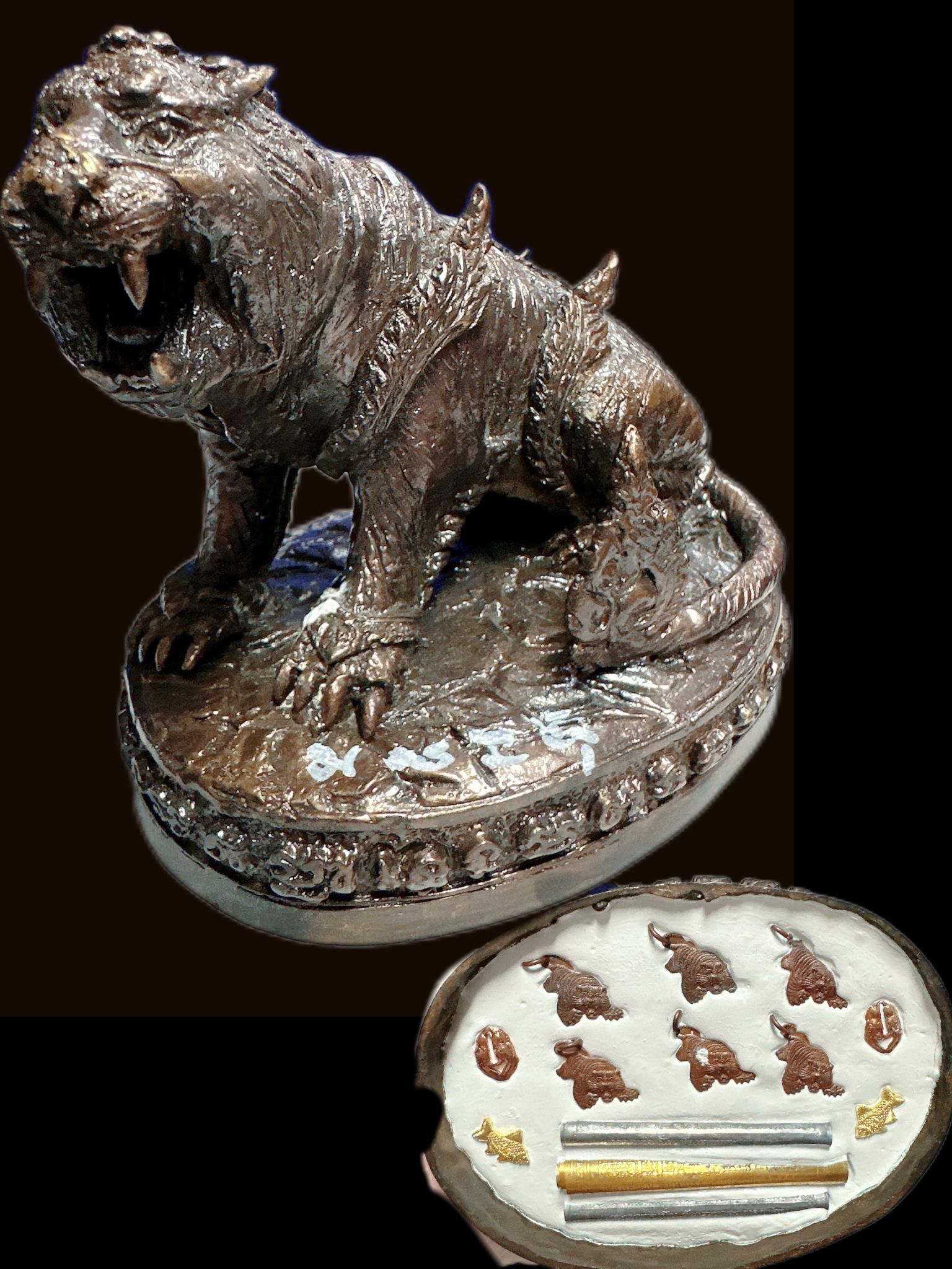 龍婆本廟供請 開光 招財咬錢虎 鎮宅 官運 權威  黑銅版