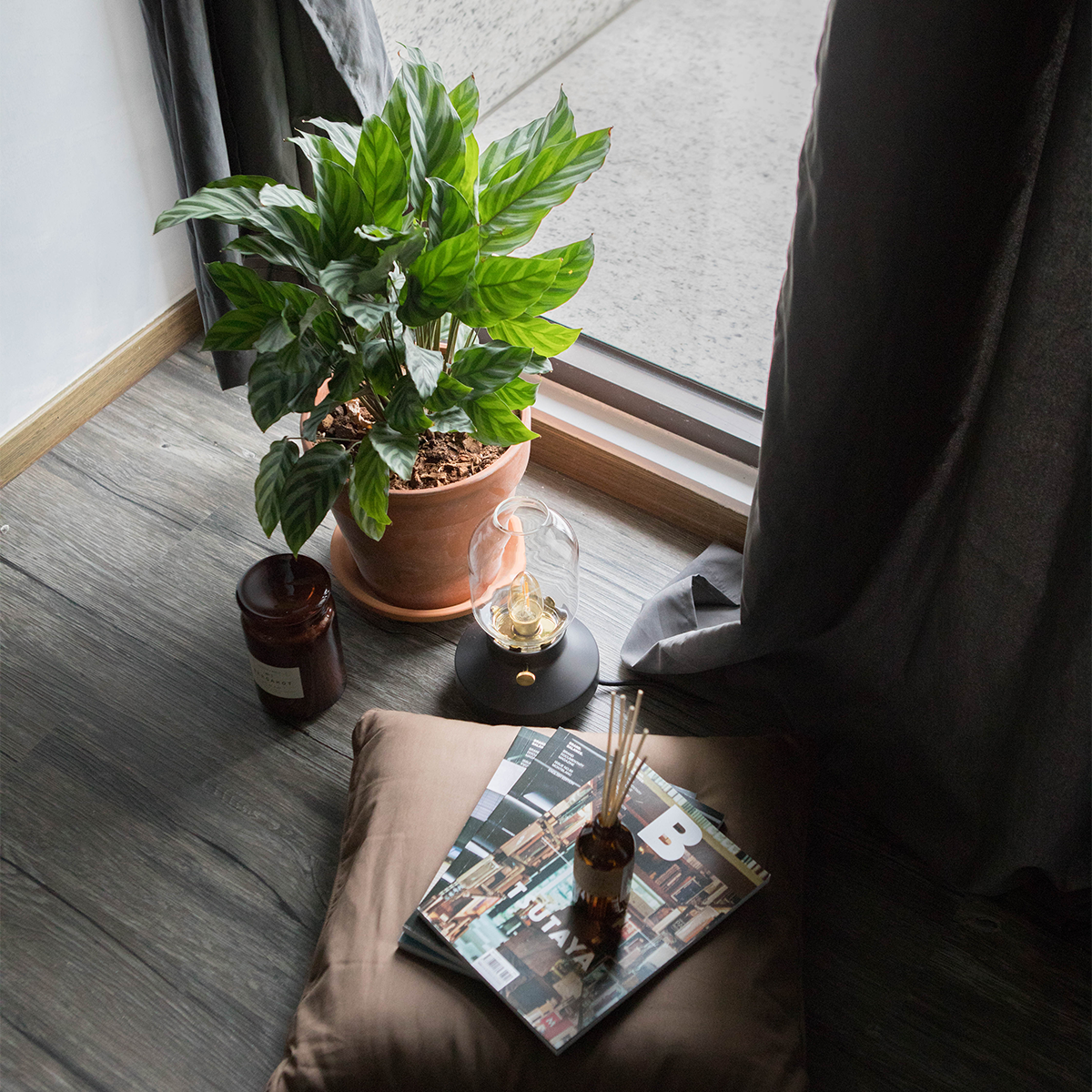 桃皮絨布簾｜炭灰