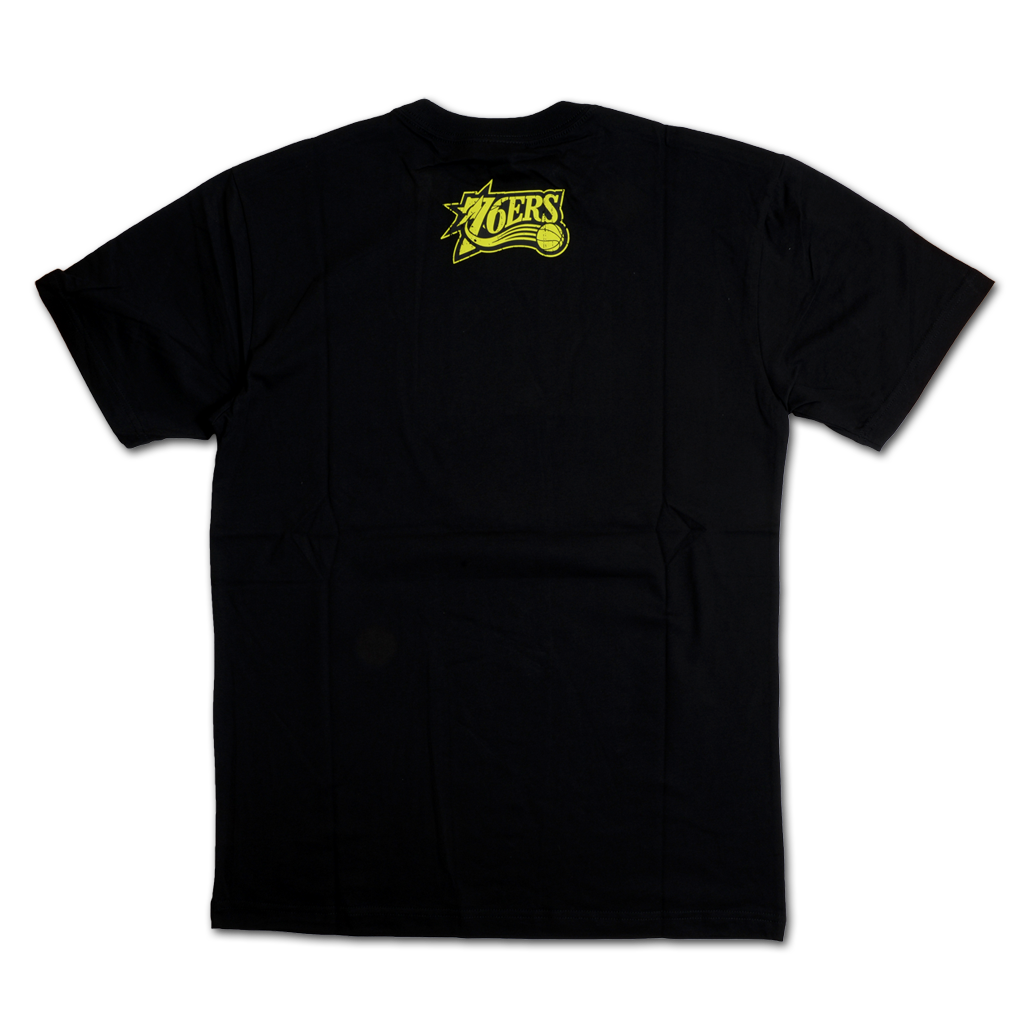 Mitchell & Ness 費城76人隊 Allen Iverson 霓虹燈 高磅數 寬版 T-Shirt
