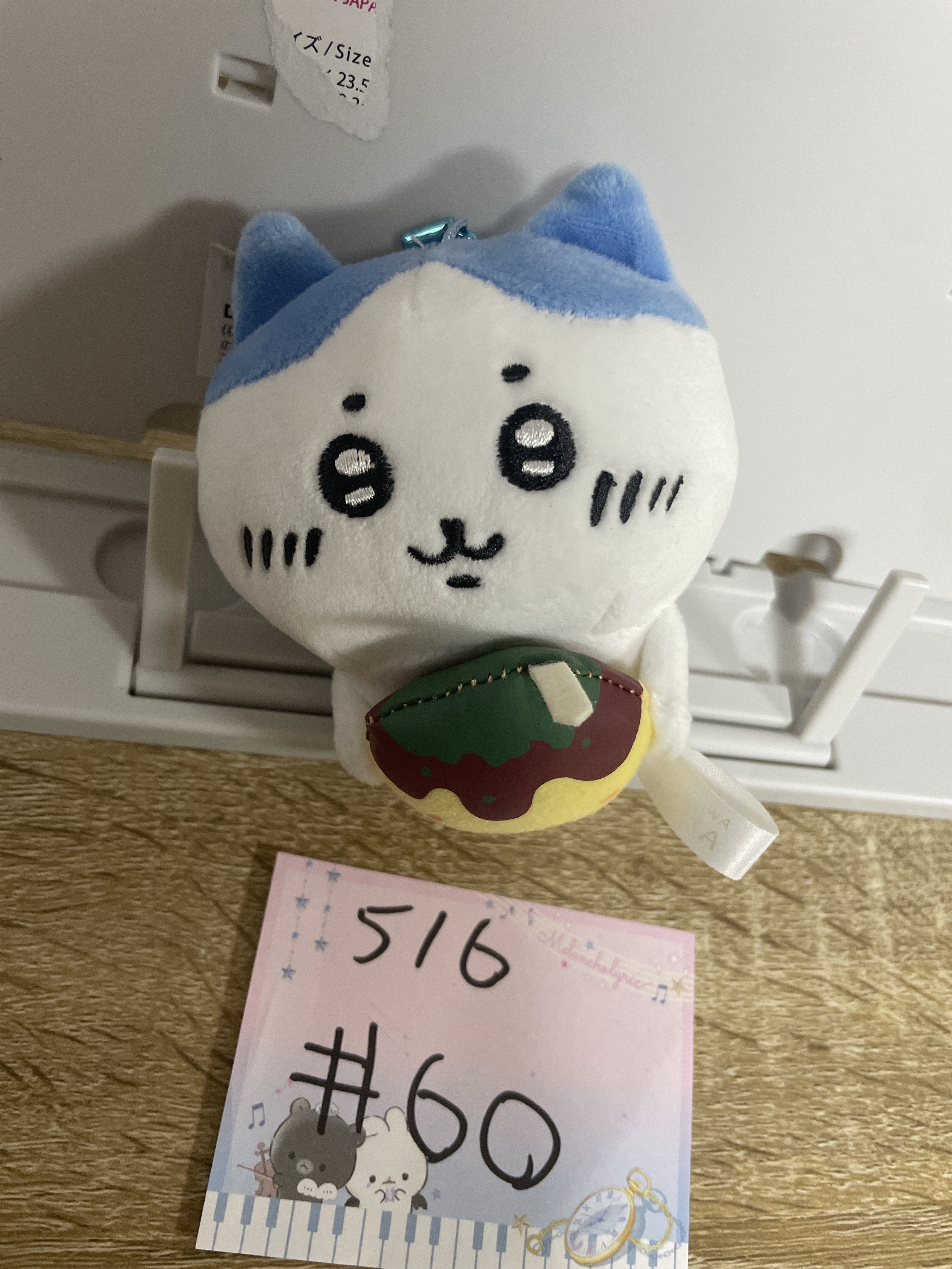 CHIIKAWA  八字貓 公仔 (粉紅色標籤已脫成白色 根部是粉紅)#60