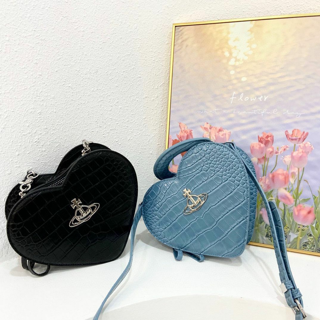 Vivienne Westwood愛心鱷魚紋手提包👜