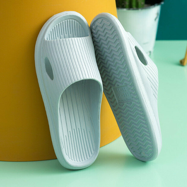 Anti-slip soft-soled bathroom slippers for men Home Indoor Waterproof Plastic Slippers [Gray] [Extremely Light] [Sizes 42-43]
