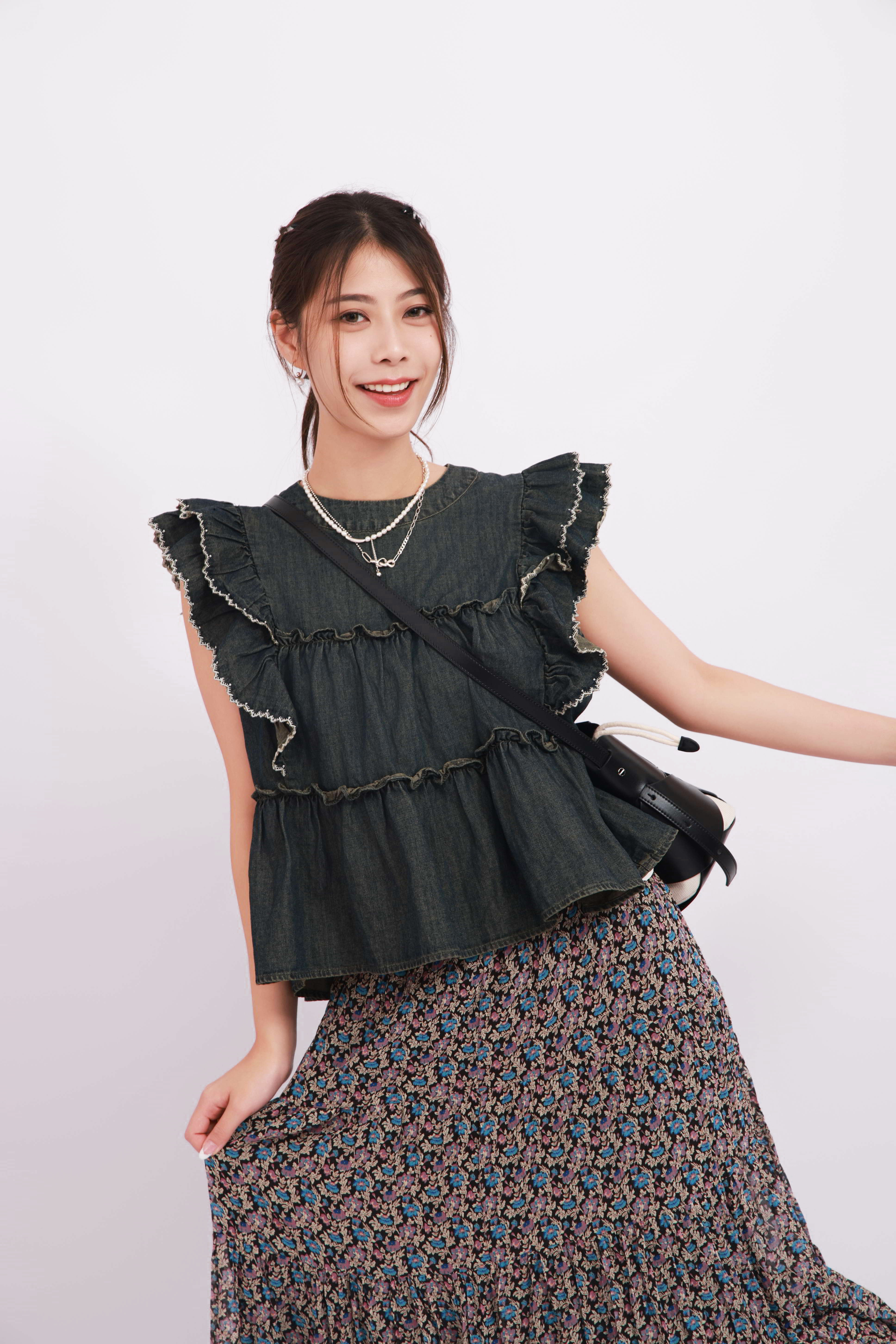 層層荷葉霉舊洗水牛仔上衣（現貨款式）