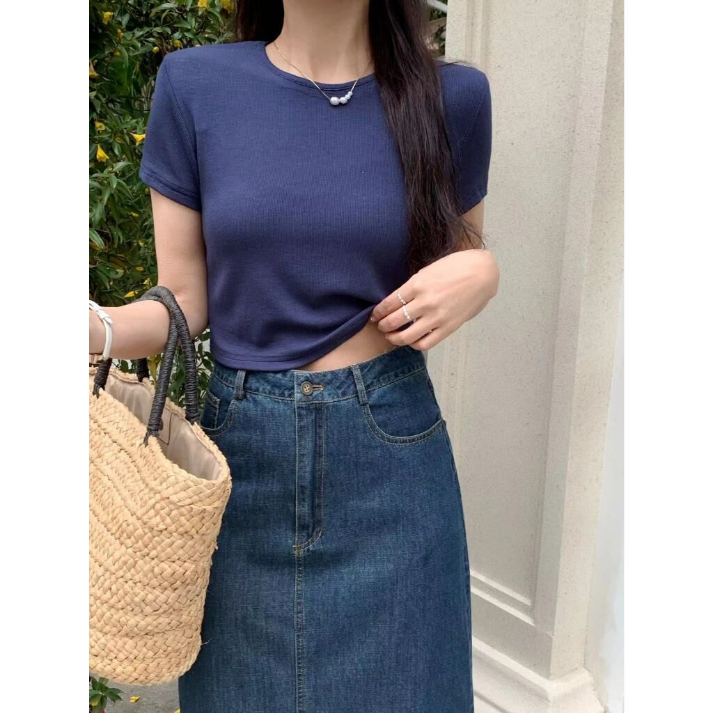 901坑條彈力短版上衣