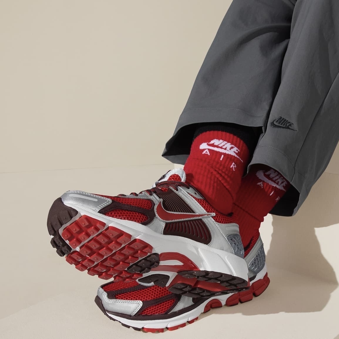 Nike Zoom Vomero 5 Mystic Red 紅銀 復刻 復古運動鞋 老爹鞋