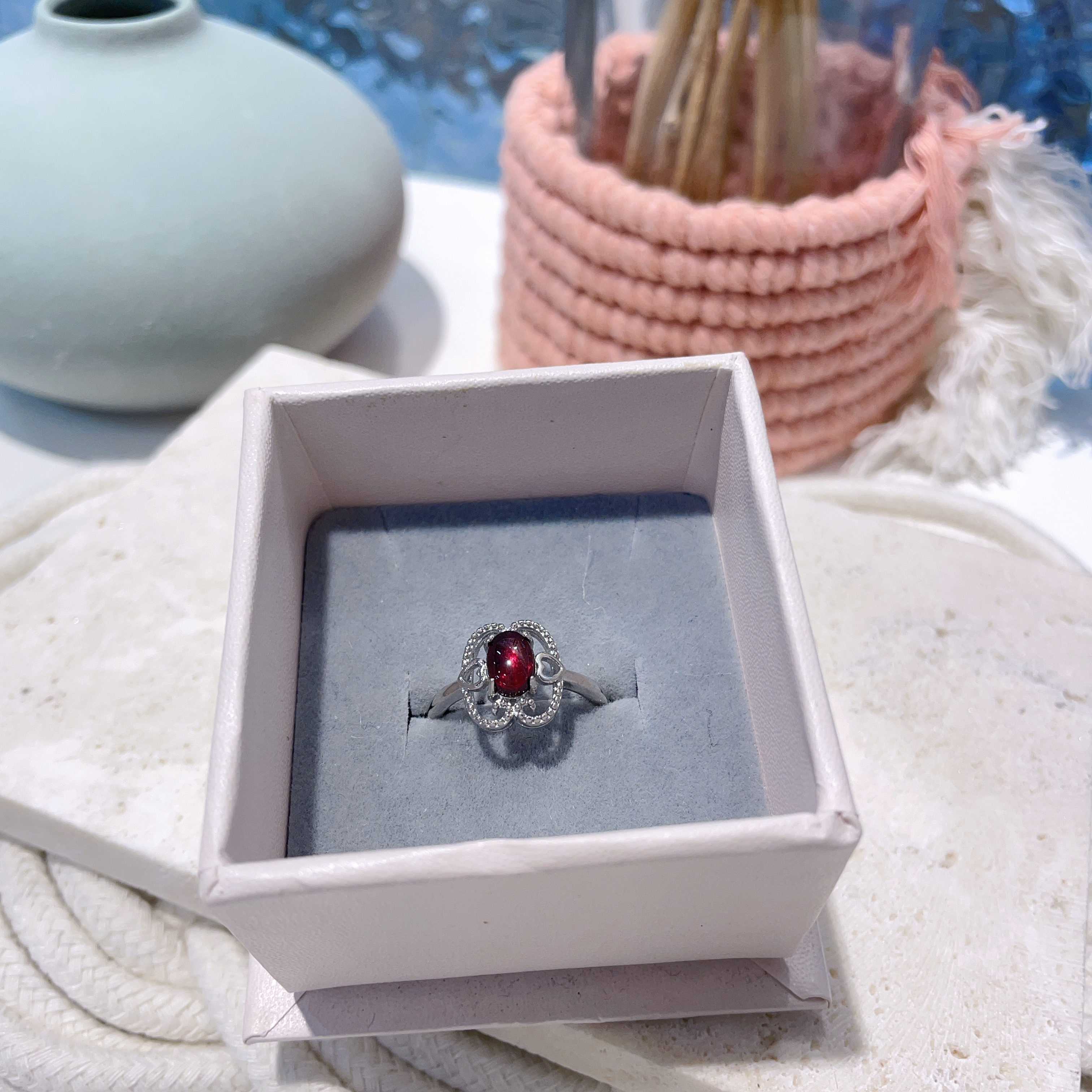 B368 蘋果花托石戒指