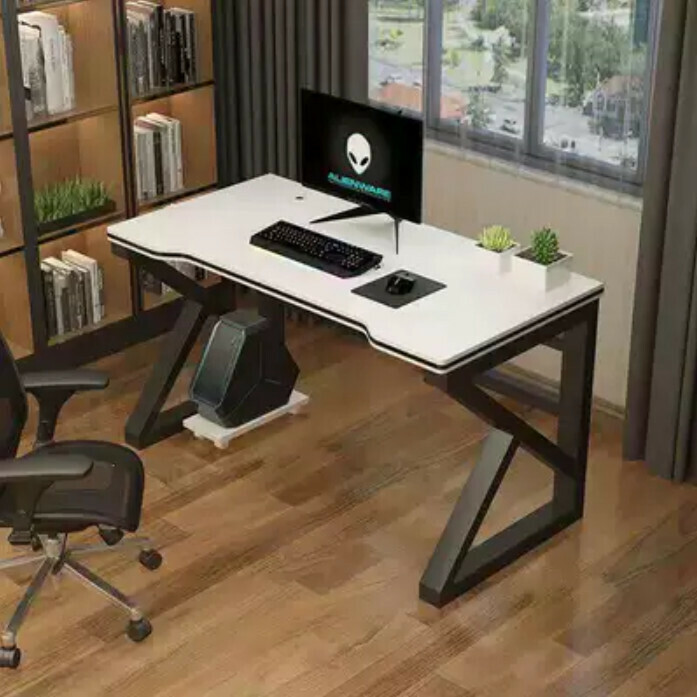 New [Special Offer] Steel Frame Computer Desk, Office Desk, Study Table (80*60*75) (Black Frame, White Desktop) (Excludes Chair) (There are slight flaws, please do not take pictures if you mind)