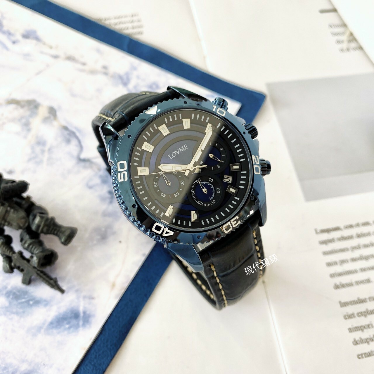 【LOVME】立體環狀三眼計時皮革腕錶 VL0131M-LL-L21 43mm 現代鐘錶