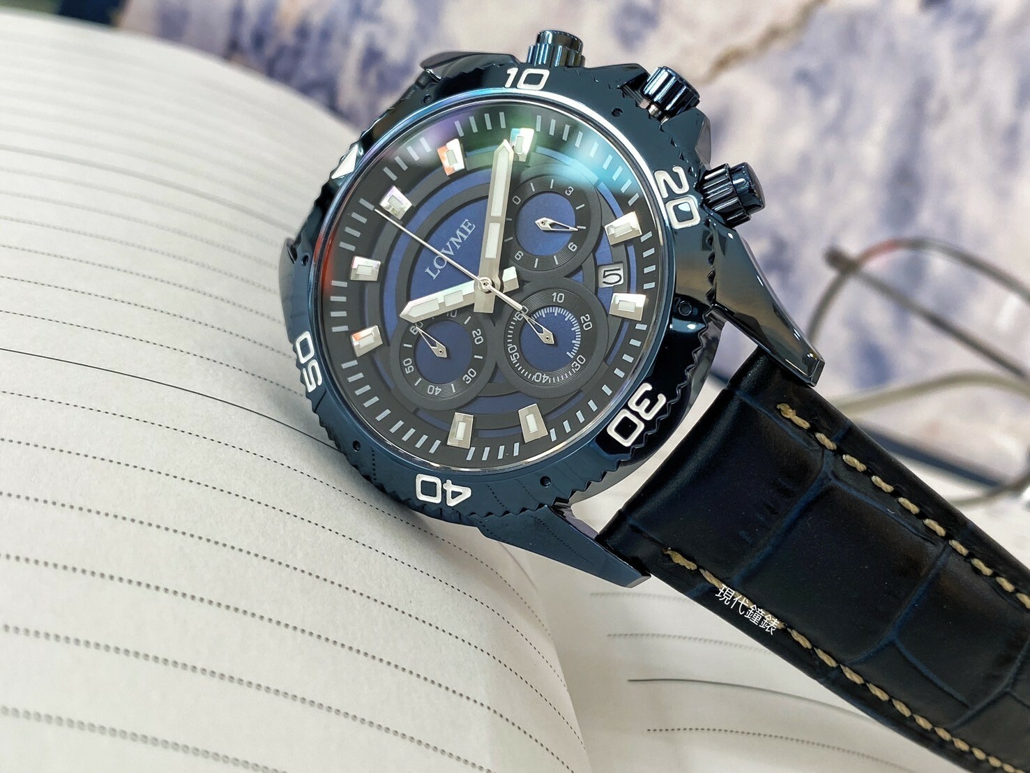 【LOVME】立體環狀三眼計時皮革腕錶 VL0131M-LL-L21 43mm 現代鐘錶