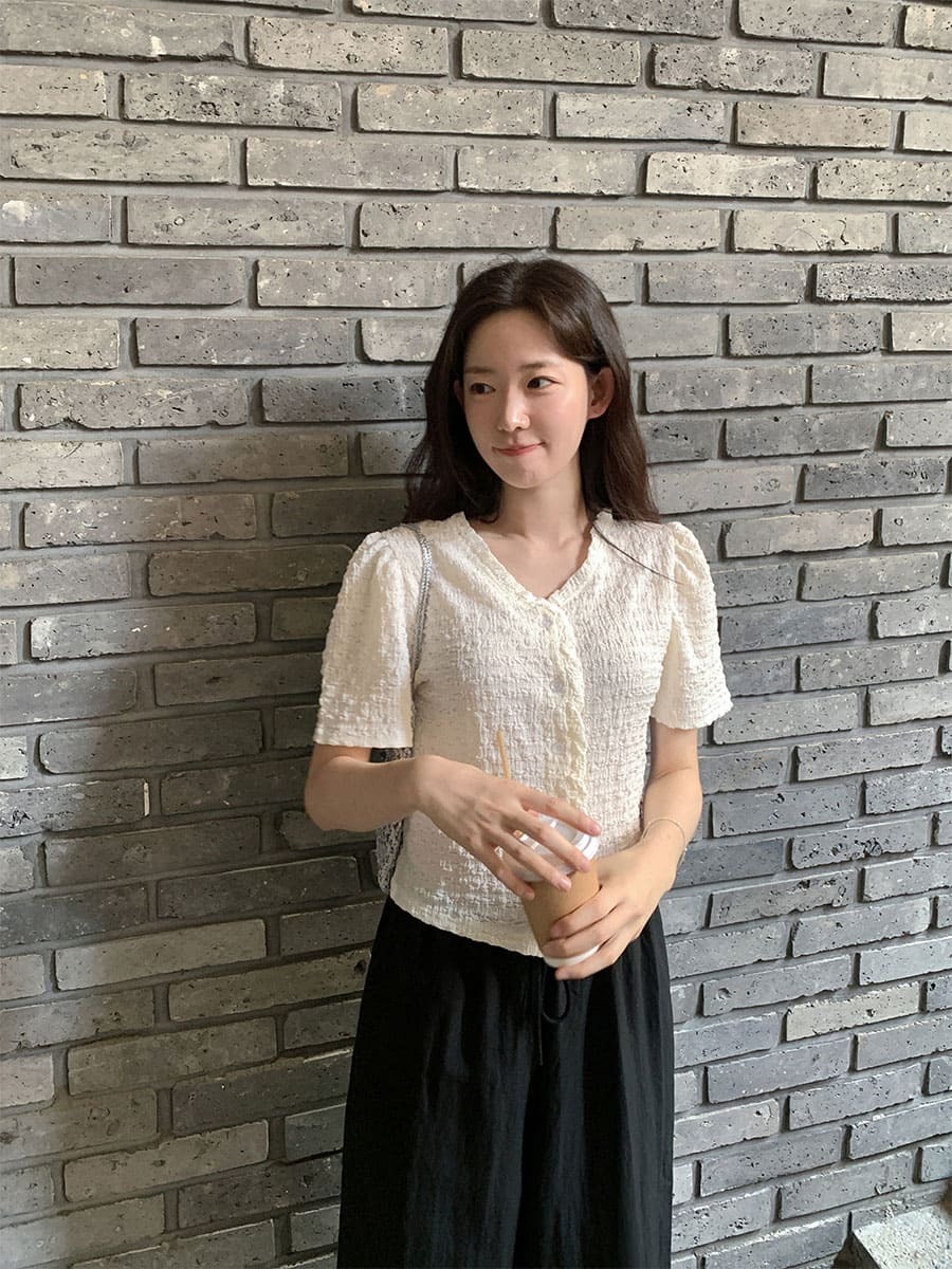 韓國Cherrykoko授權 甜蜜輕奢泡泡皺感排釦衫