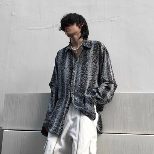 Hot recommended leopard print loose shirt [Dark gray can be detached into short sleeves and bluish M-XL sizes, please confirm the delivery size with customer service after placing the order]