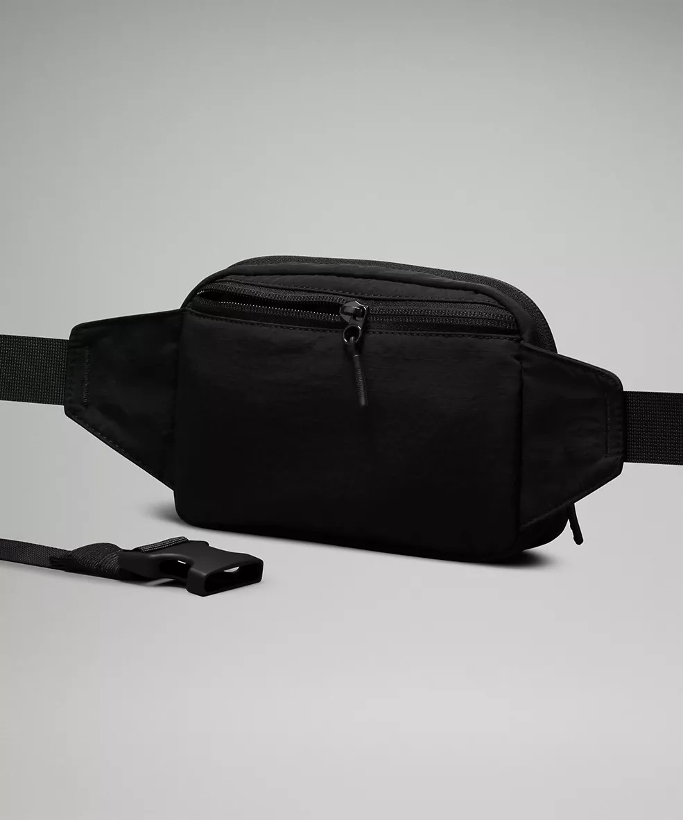 LULULEMON 黑色小腰包Everywhere Belt Bag 1L Ripstop